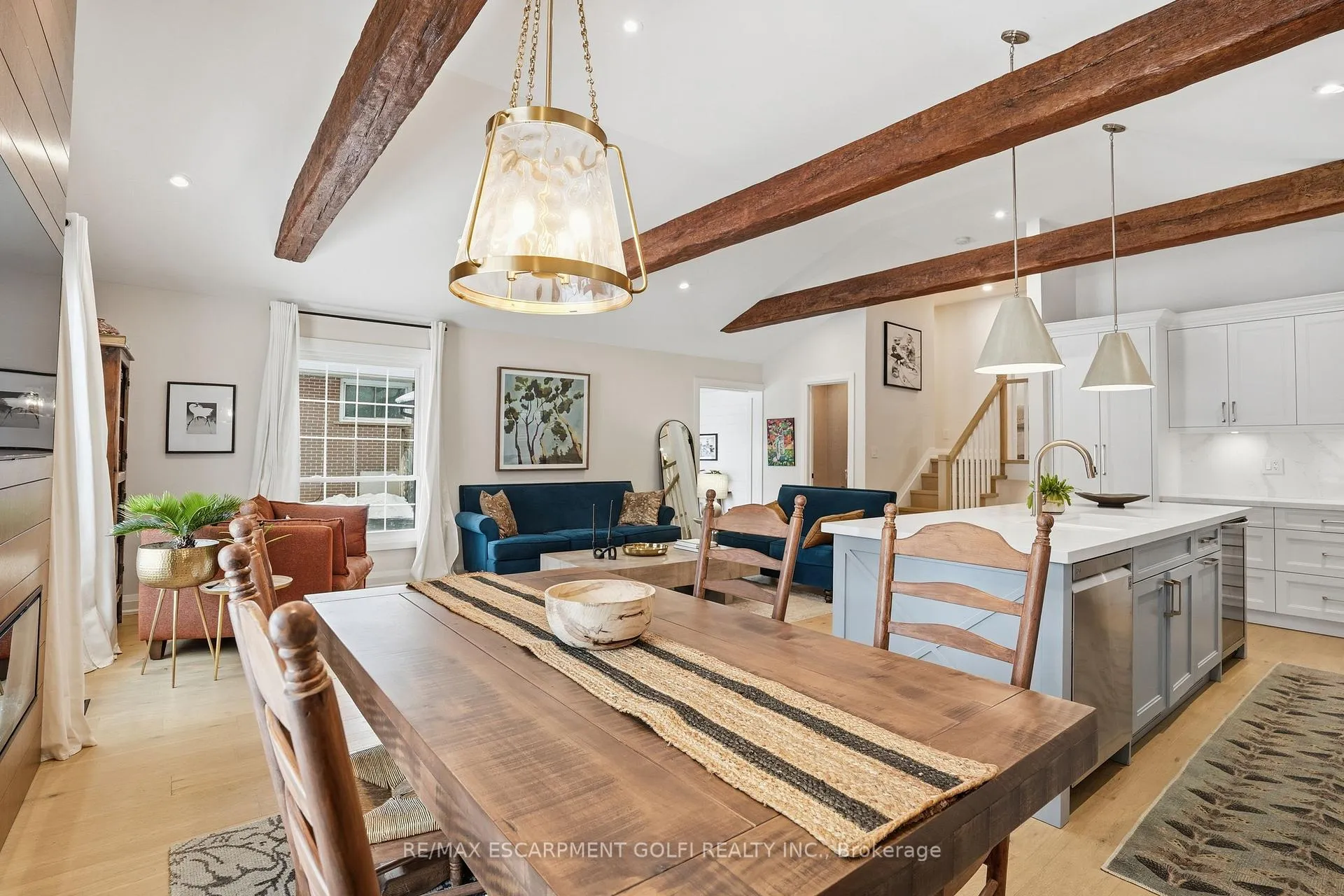 Photo 11 of 417 Elizabeth Street, Grimsby, Grimsby Beach — HOMEH