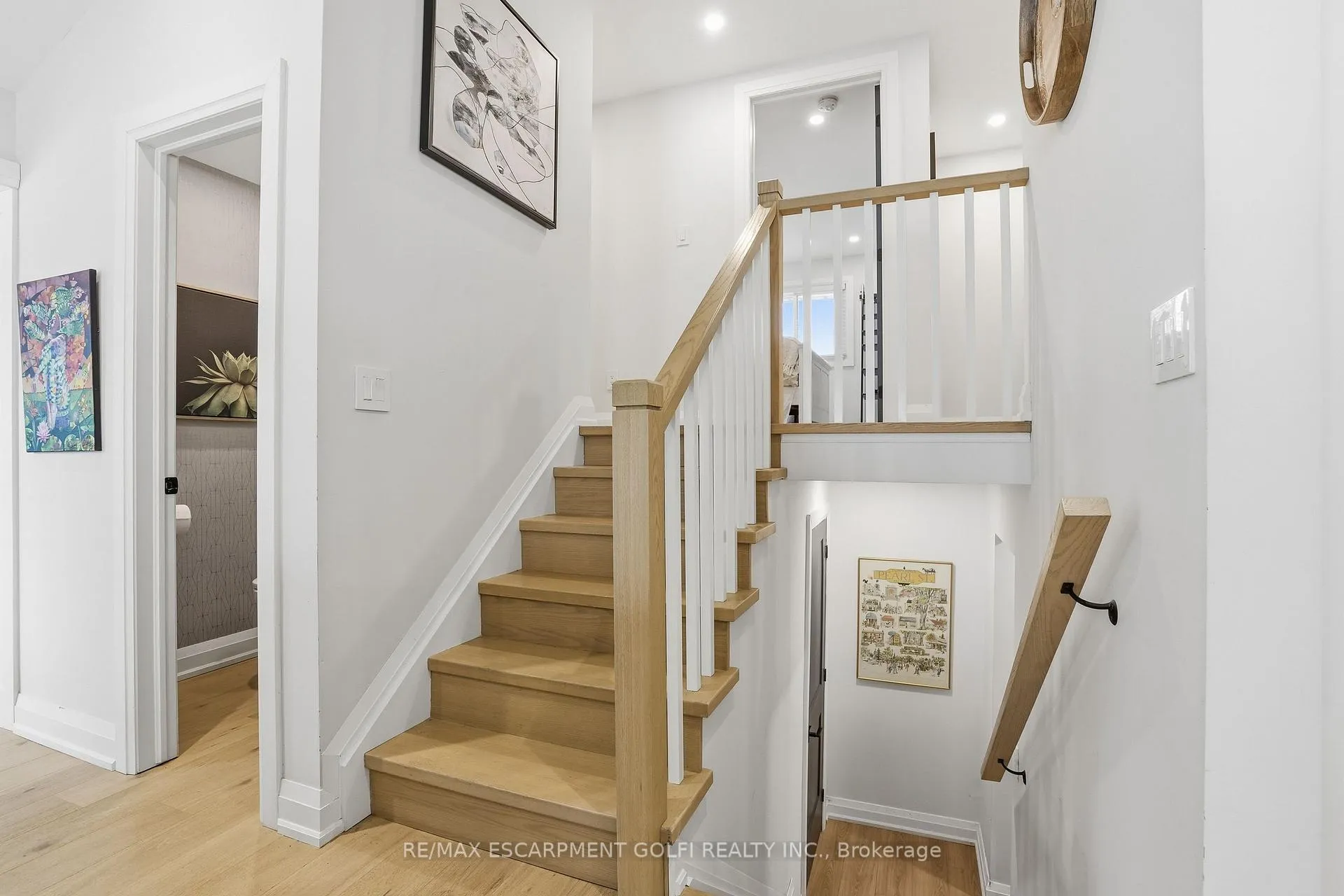 Photo 12 of 417 Elizabeth Street, Grimsby, Grimsby Beach — HOMEH