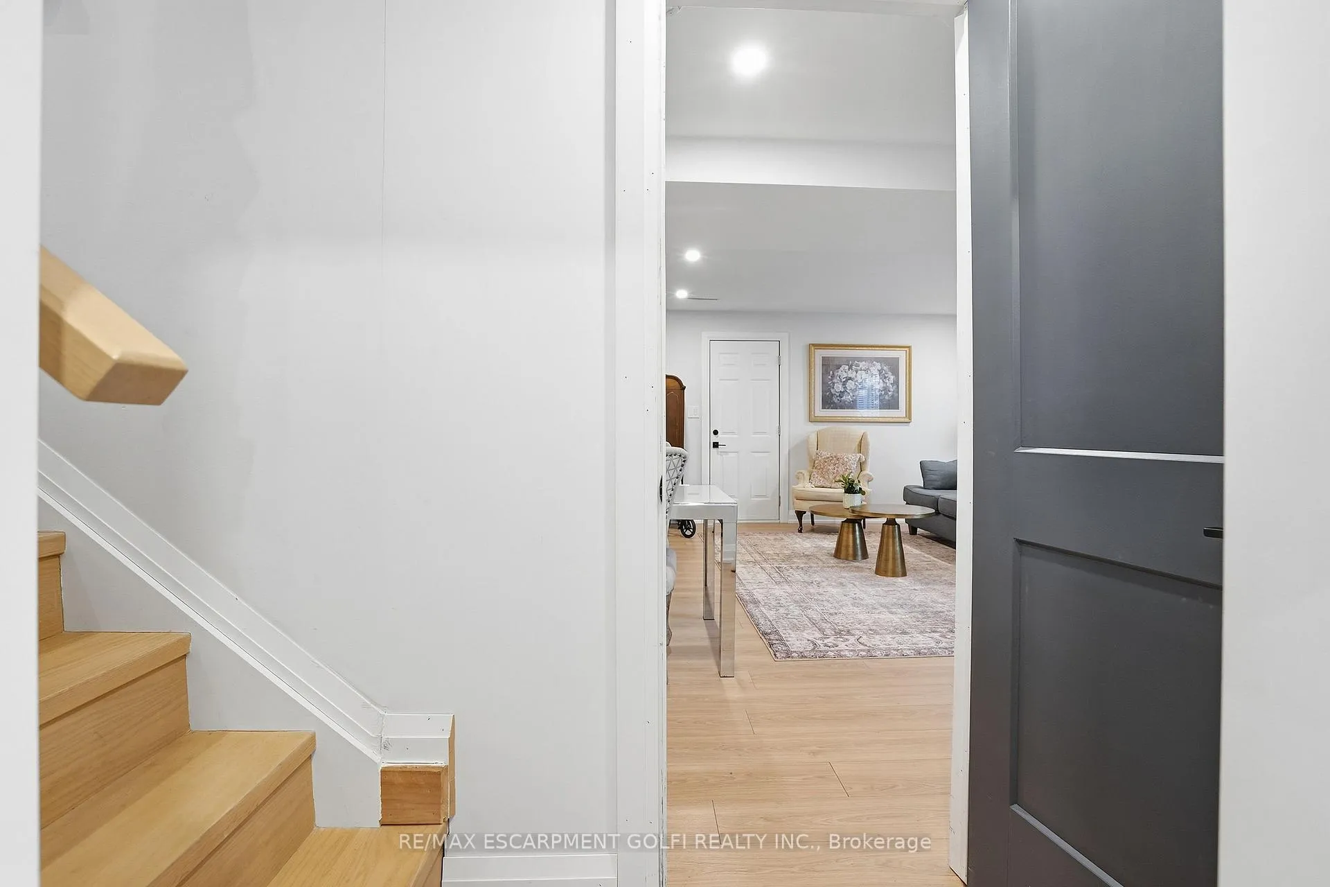 Photo 21 of 417 Elizabeth Street, Grimsby, Grimsby Beach — HOMEH