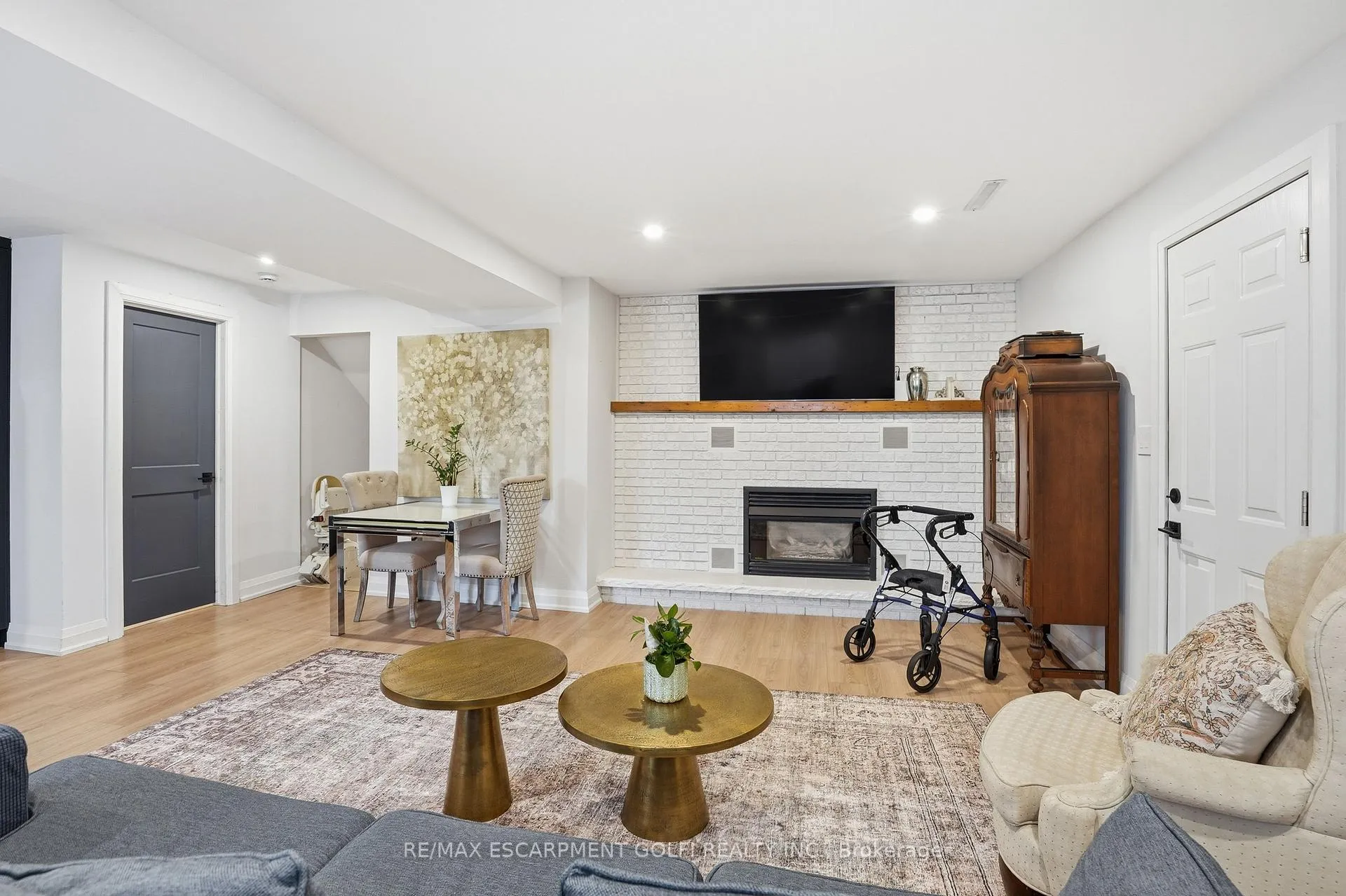 Photo 25 of 417 Elizabeth Street, Grimsby, Grimsby Beach — HOMEH