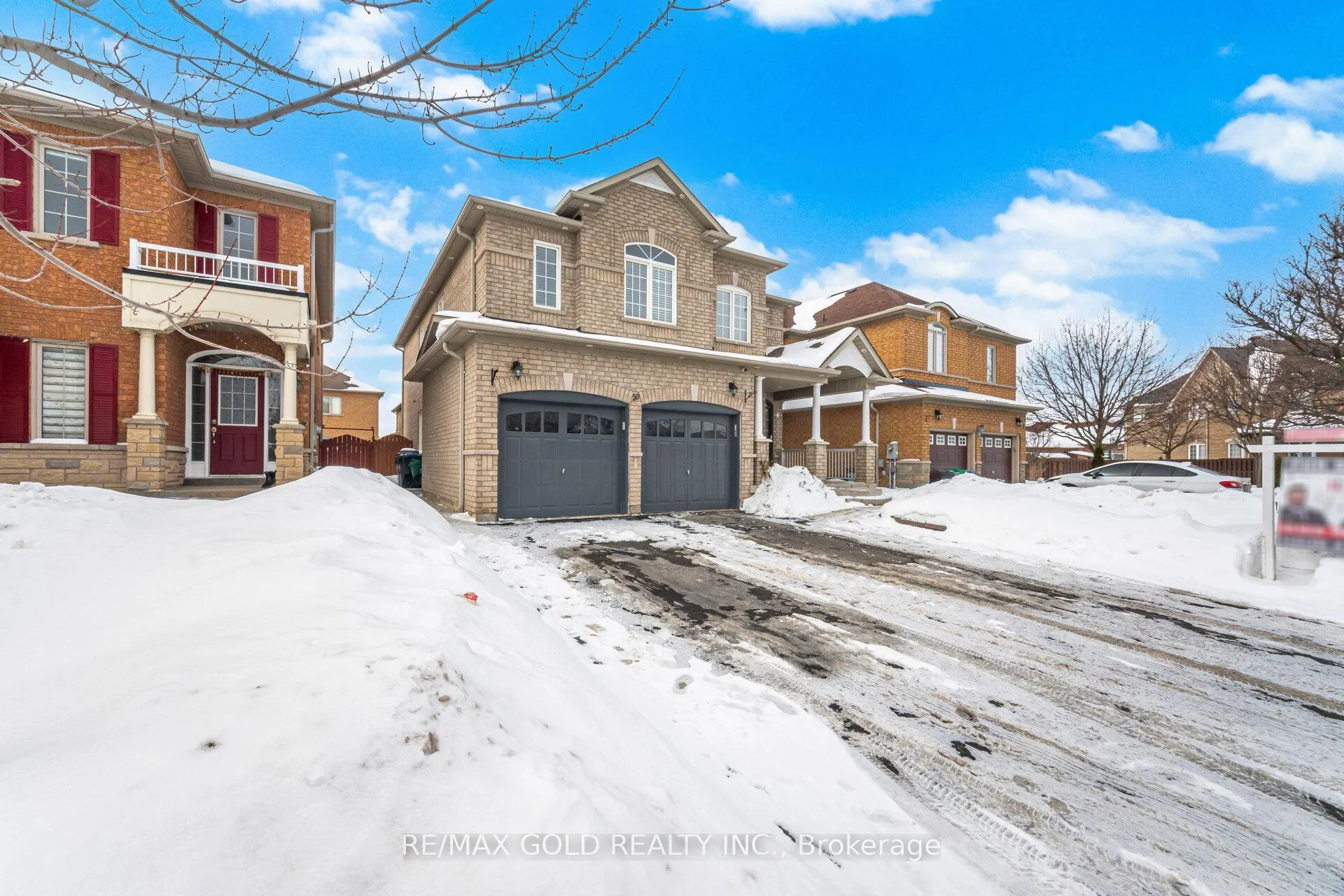 Photo 2 of 50 Long Meadow Road, Brampton, Bram East — HOMEH