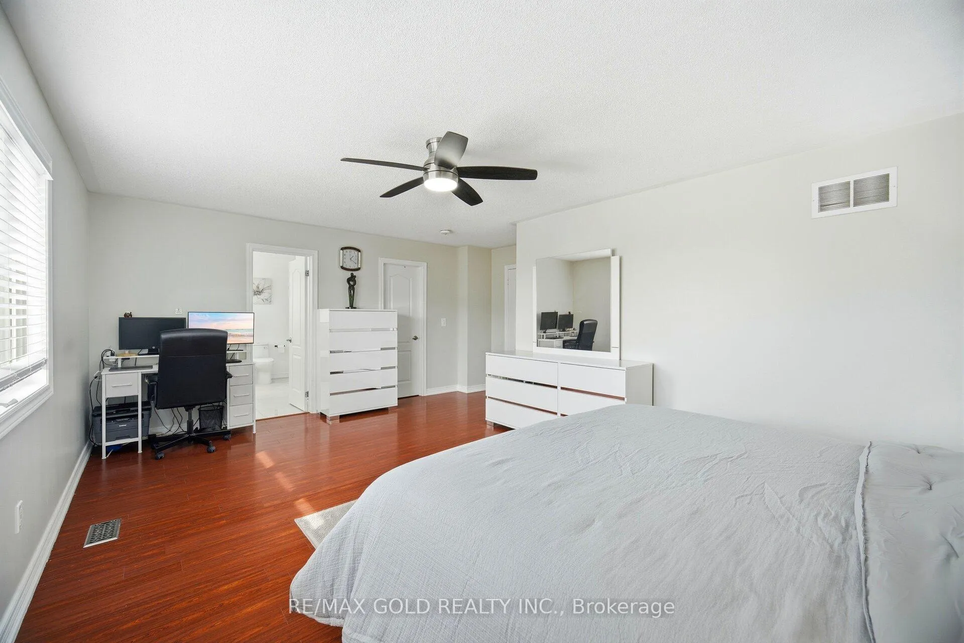 Photo 26 of 50 Long Meadow Road, Brampton, Bram East — HOMEH