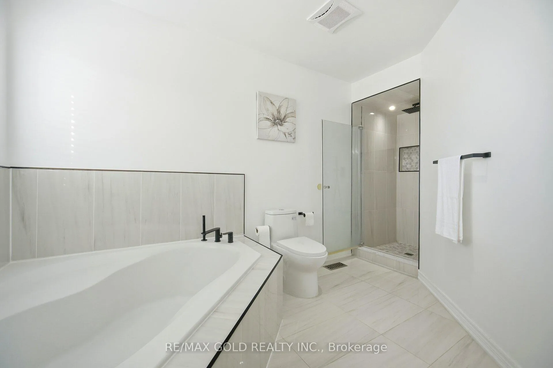 Photo 29 of 50 Long Meadow Road, Brampton, Bram East — HOMEH