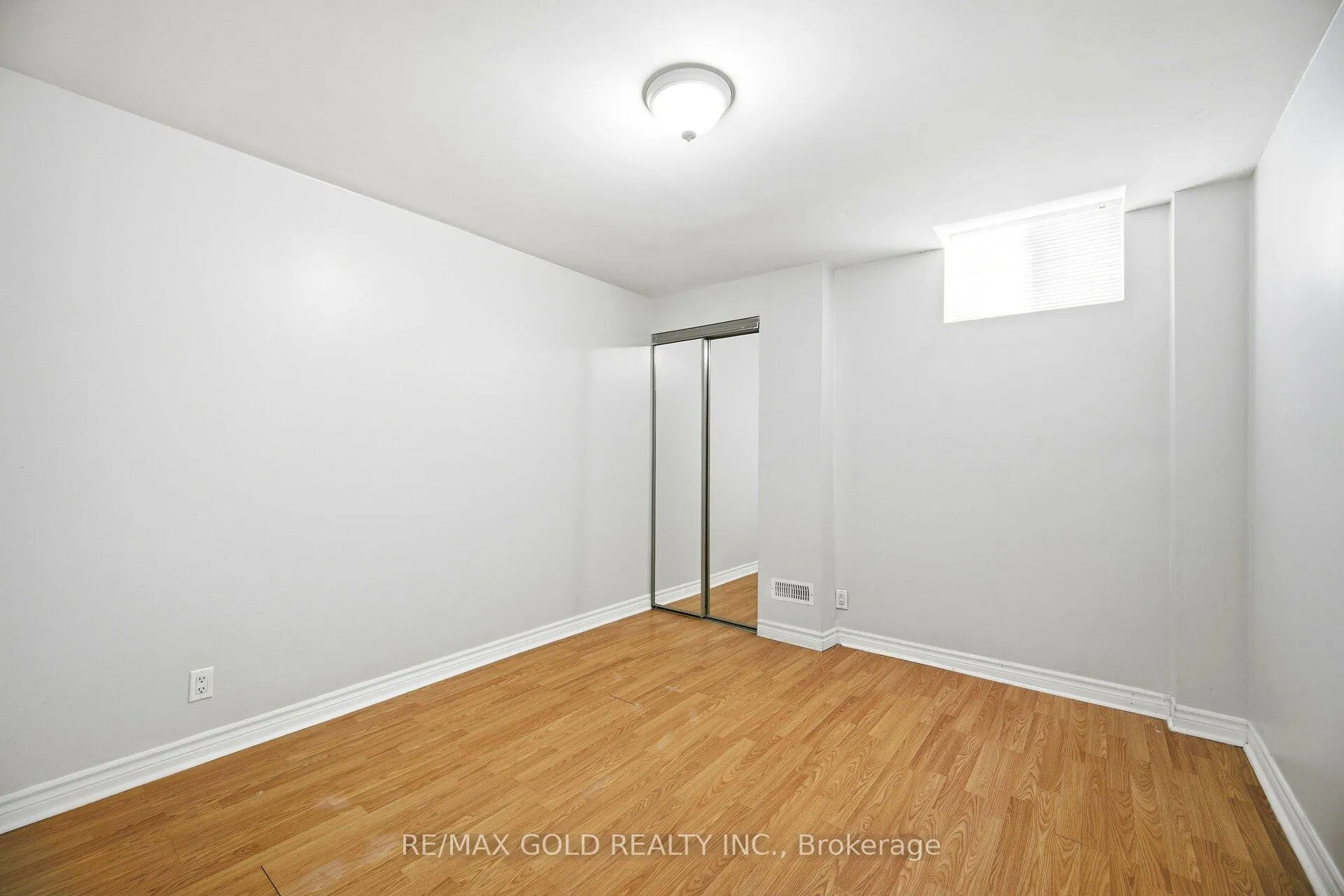 Photo 38 of 50 Long Meadow Road, Brampton, Bram East — HOMEH