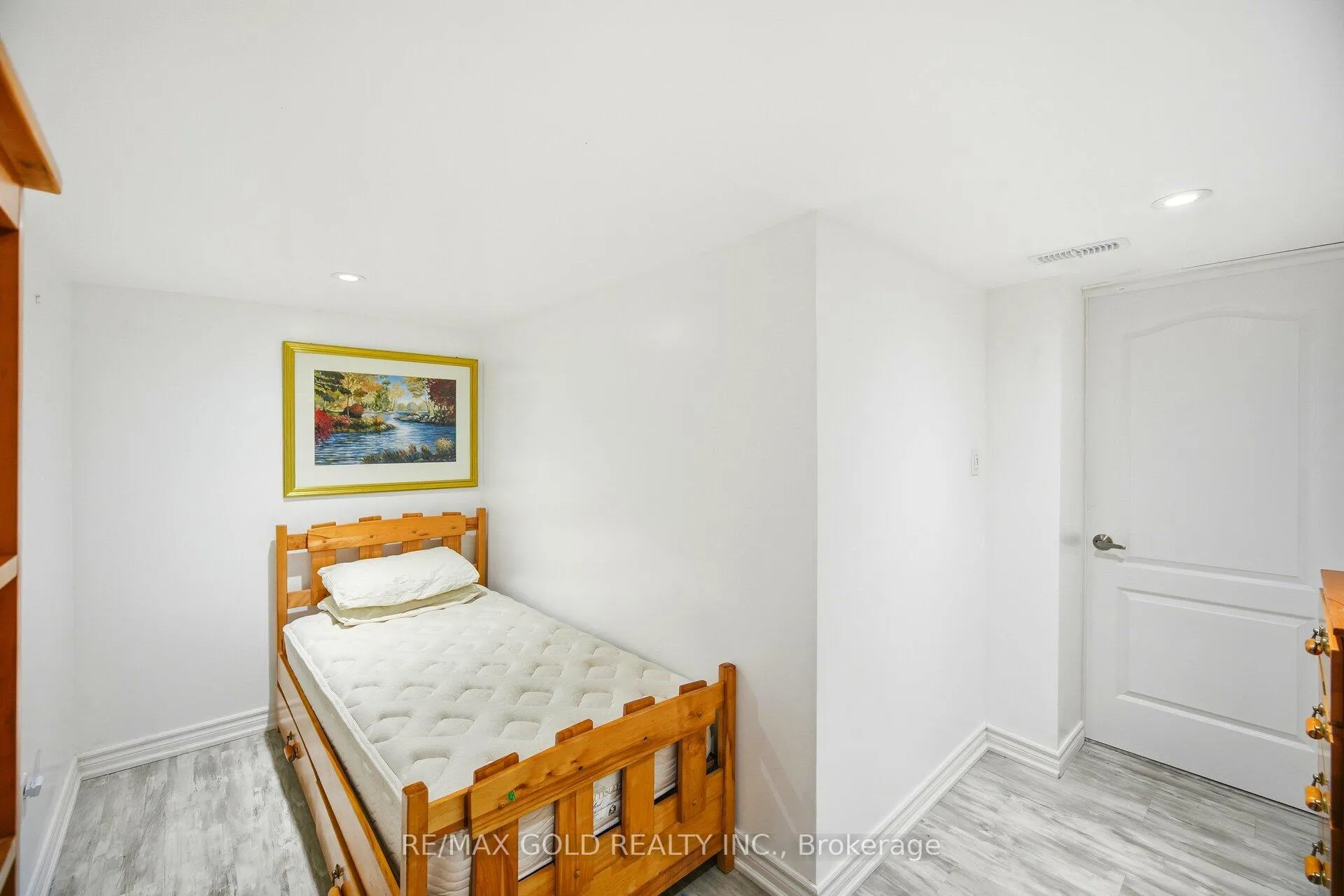 Photo 40 of 50 Long Meadow Road, Brampton, Bram East — HOMEH