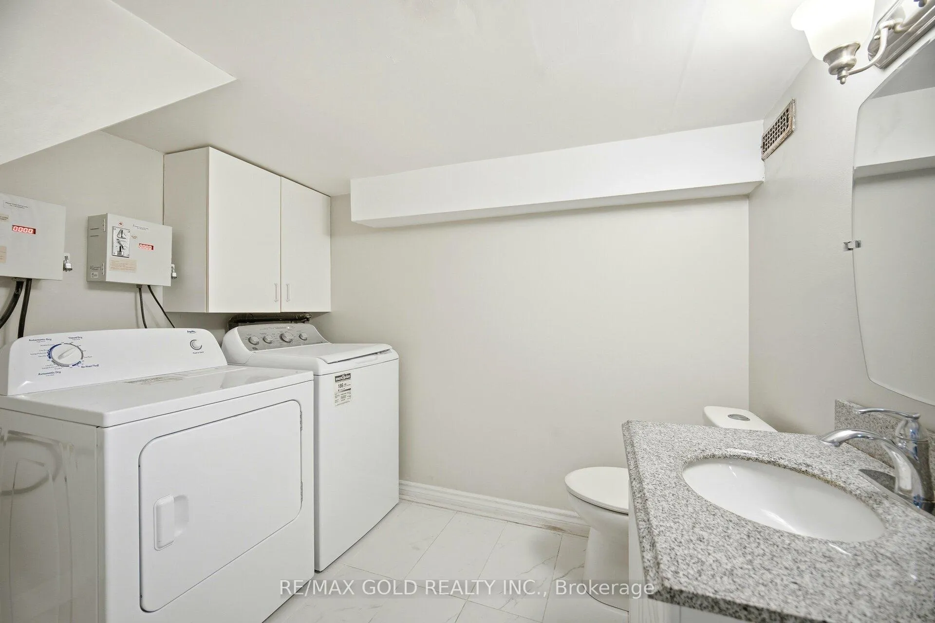 Photo 42 of 50 Long Meadow Road, Brampton, Bram East — HOMEH