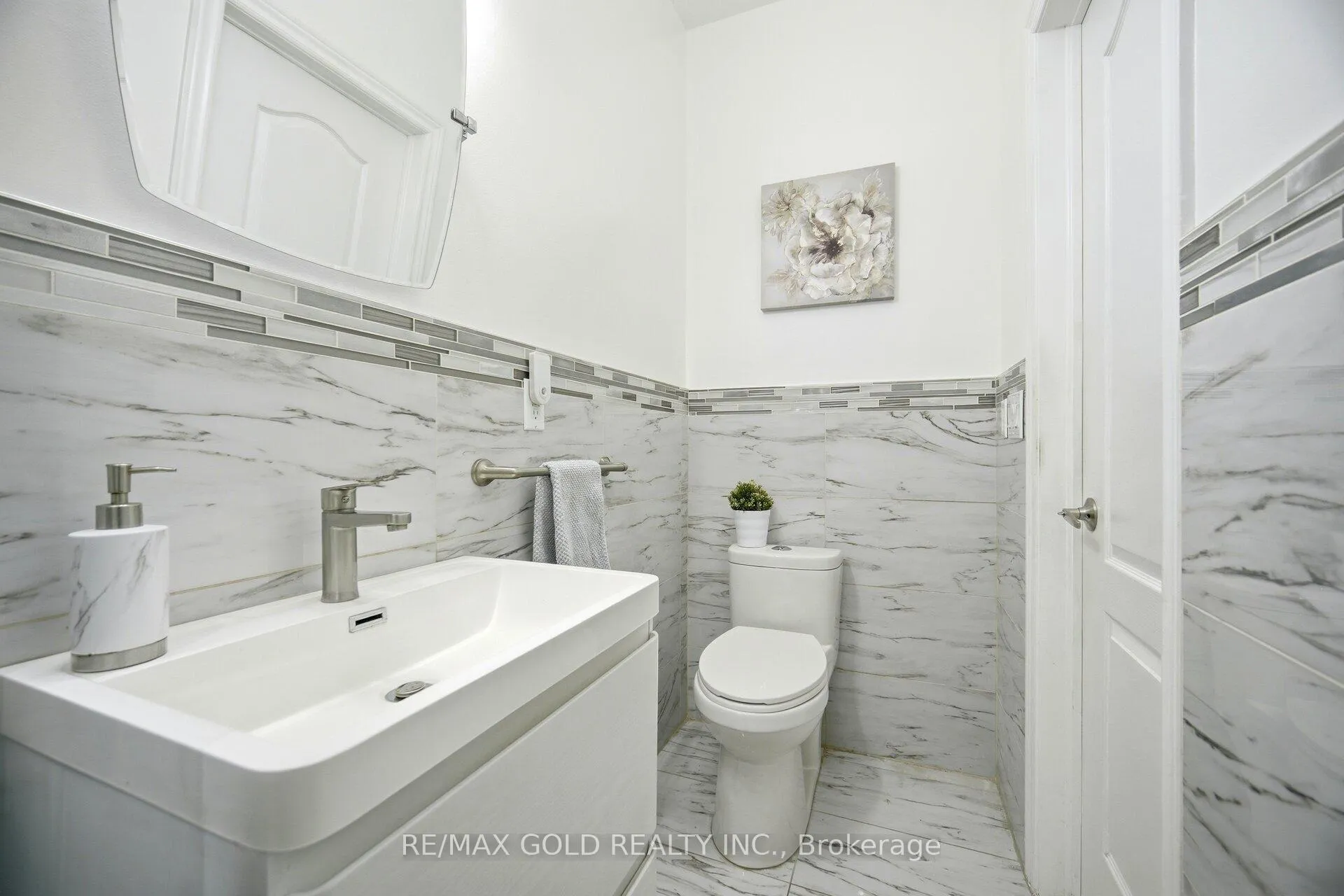 Photo 44 of 50 Long Meadow Road, Brampton, Bram East — HOMEH