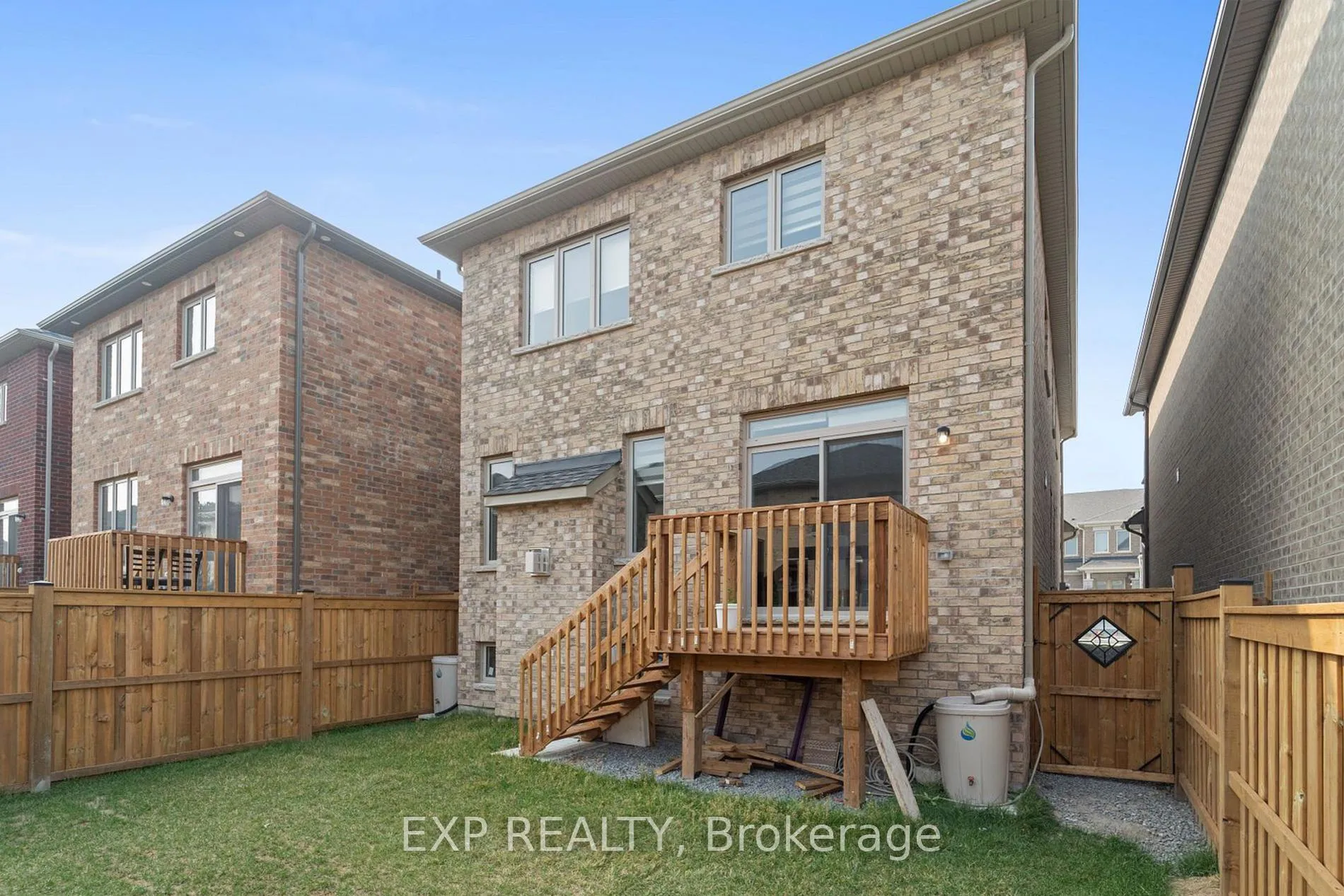 Photo 2 of 1037 Skyridge Boulevard, Pickering, Rural Pickering — HOMEH