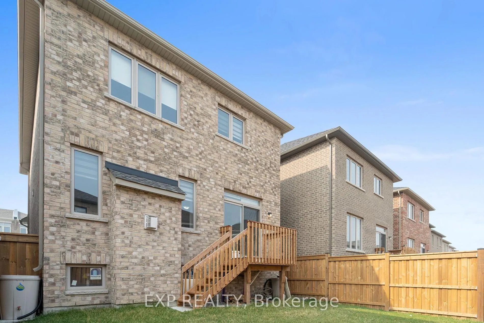 Photo 3 of 1037 Skyridge Boulevard, Pickering, Rural Pickering — HOMEH