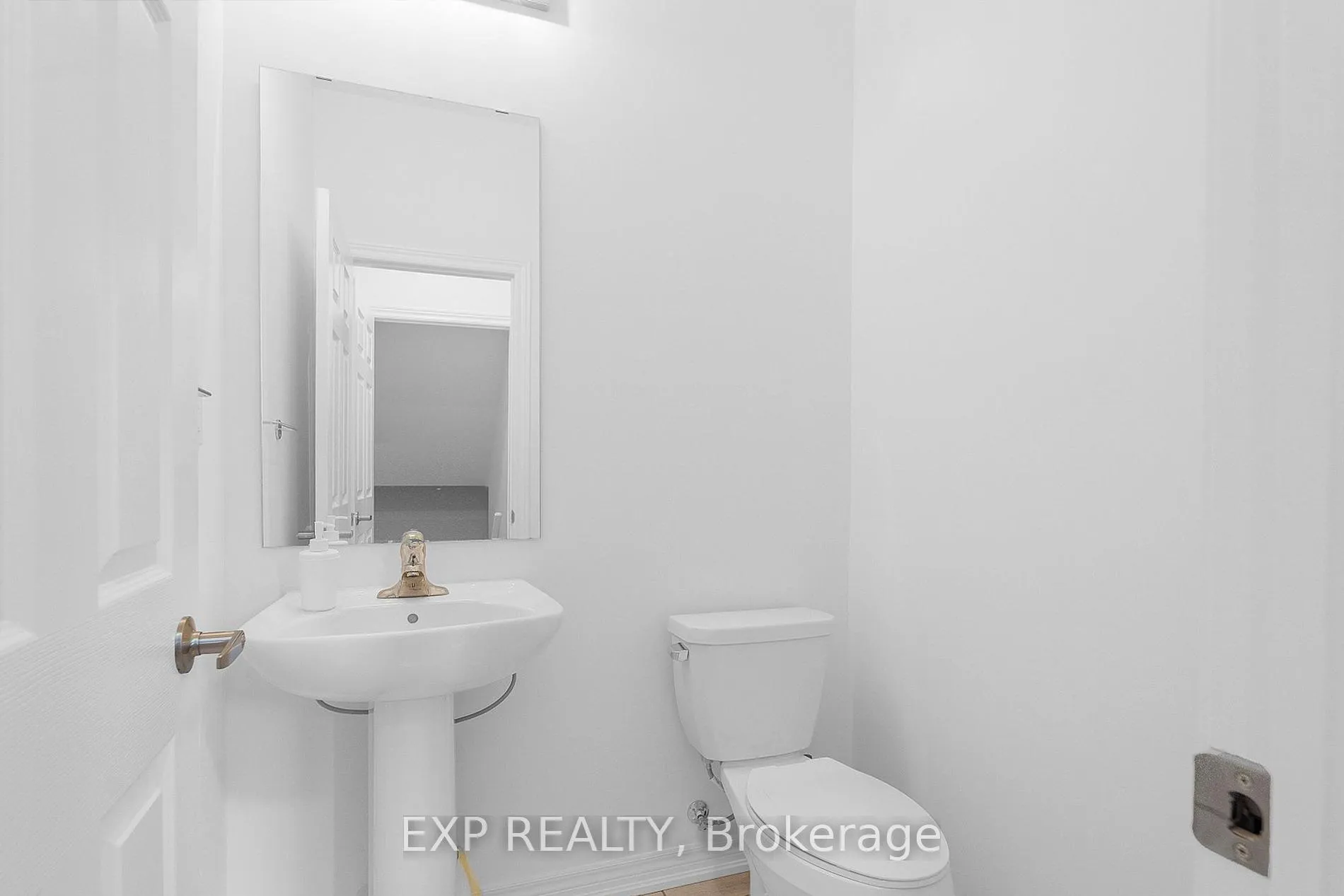 Photo 19 of 1037 Skyridge Boulevard, Pickering, Rural Pickering — HOMEH