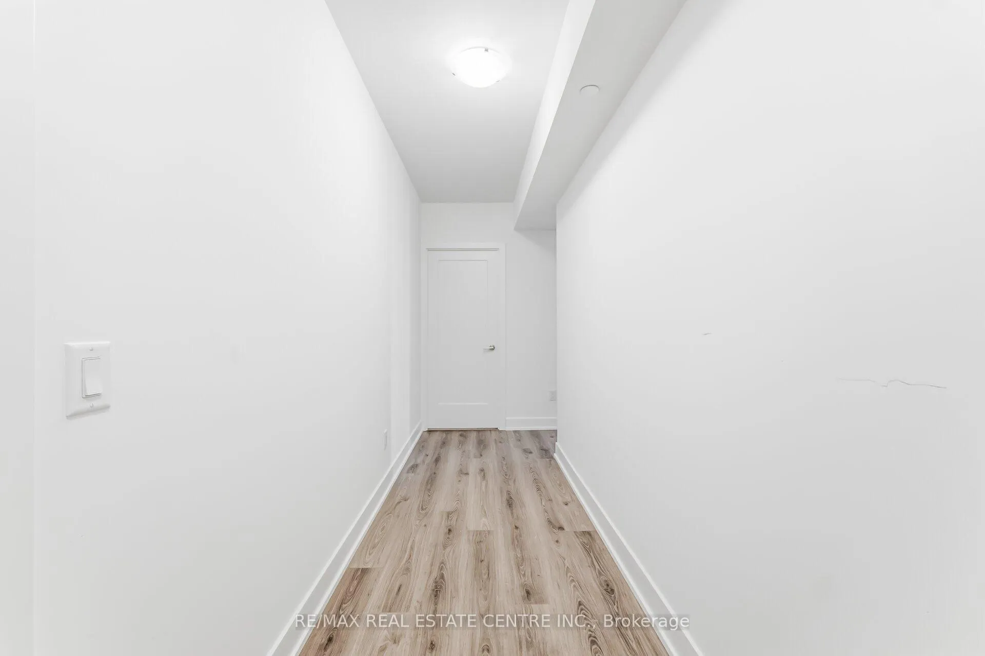 Photo 5 of Unit 1116, 2545 Simcoe Street N, Oshawa, Windfields — HOMEH