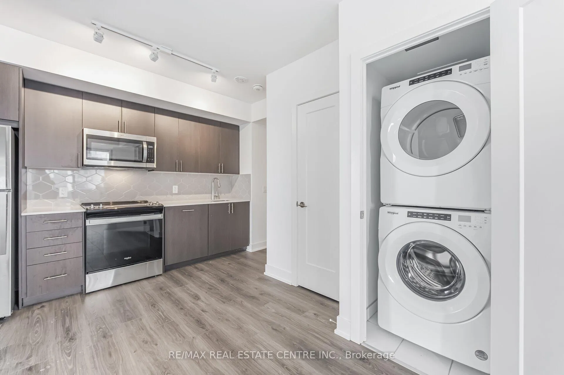 Photo 18 of Unit 1116, 2545 Simcoe Street N, Oshawa, Windfields — HOMEH