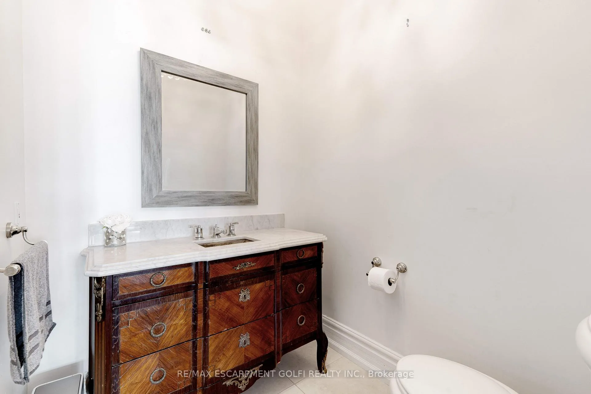 Photo 12 of 4410 Lakeshore Road, Burlington, Shoreacres — HOMEH