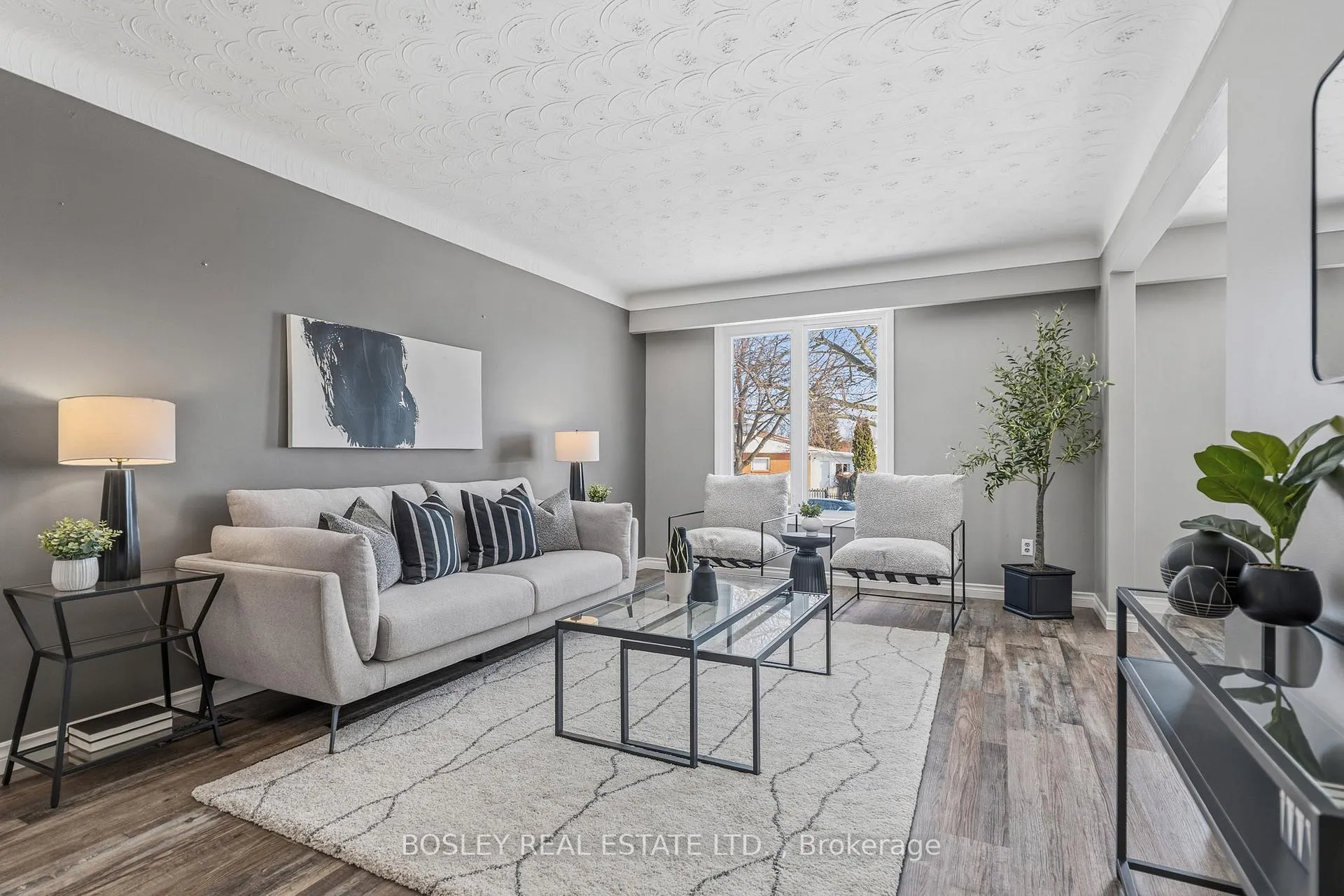 Photo 6 of 17 Adel Drive, St. Catharines, Carlton/Bunting — HOMEH