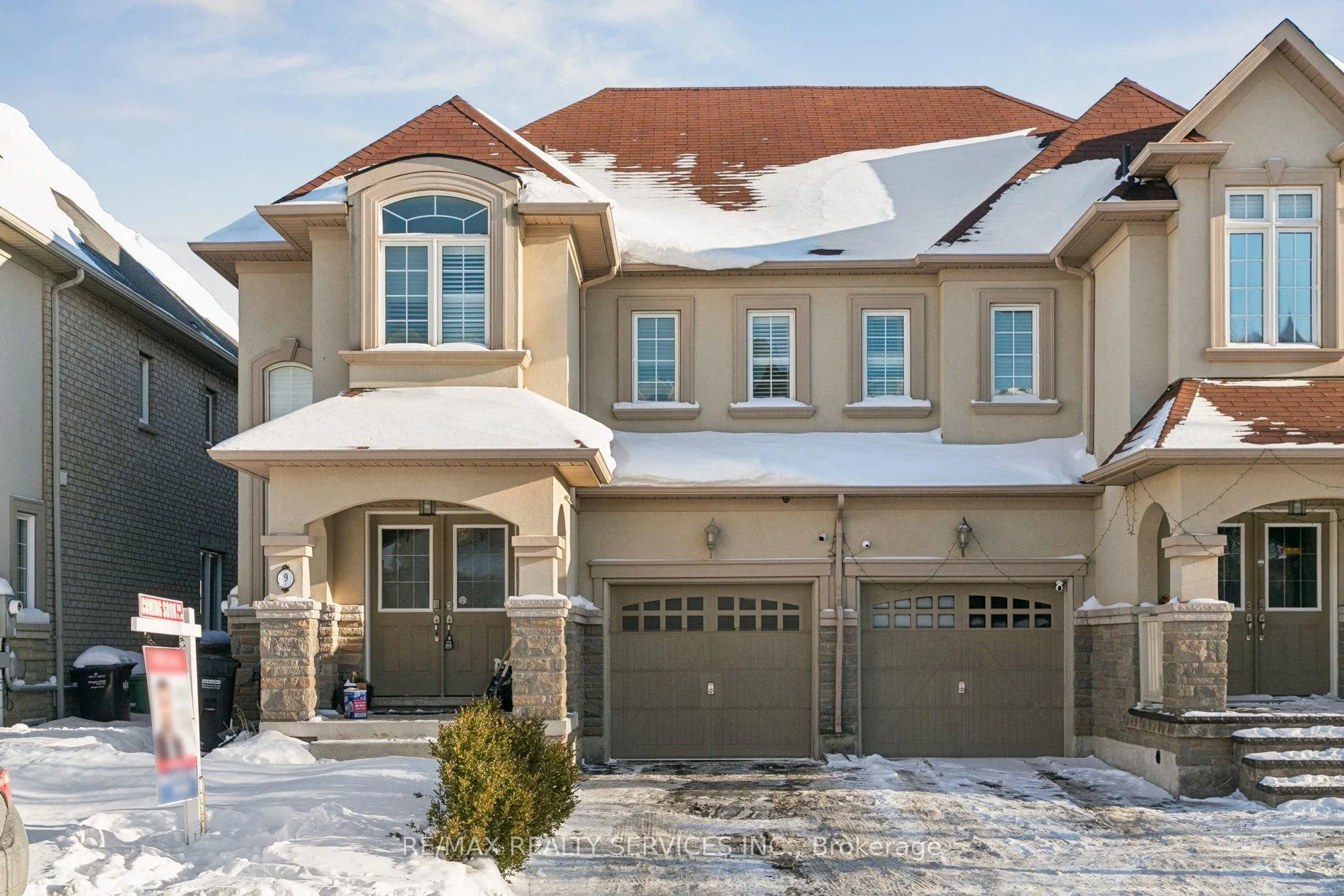 Photo 1 of 9 Beachville Circle, Brampton, Credit Valley — HOMEH