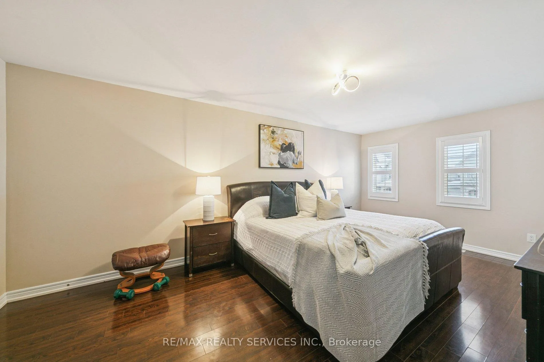 Photo 14 of 9 Beachville Circle, Brampton, Credit Valley — HOMEH
