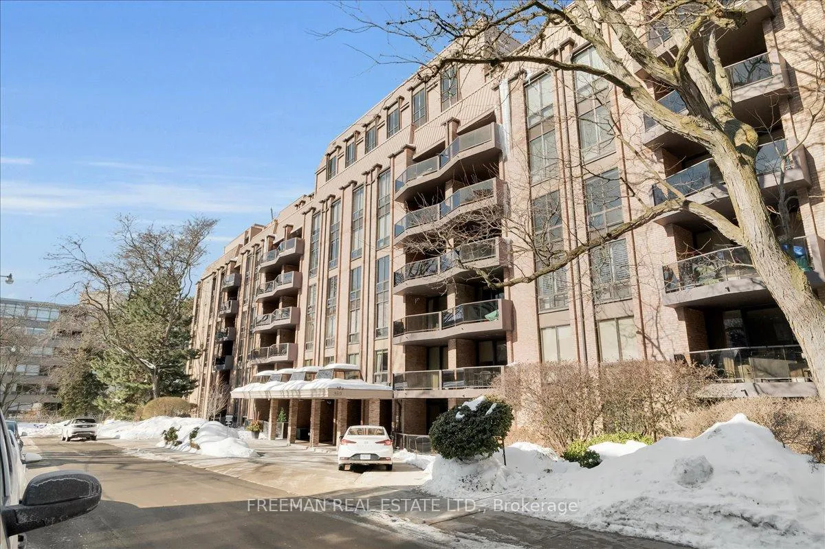 Front of Unit 303, 350 Lonsdale Road