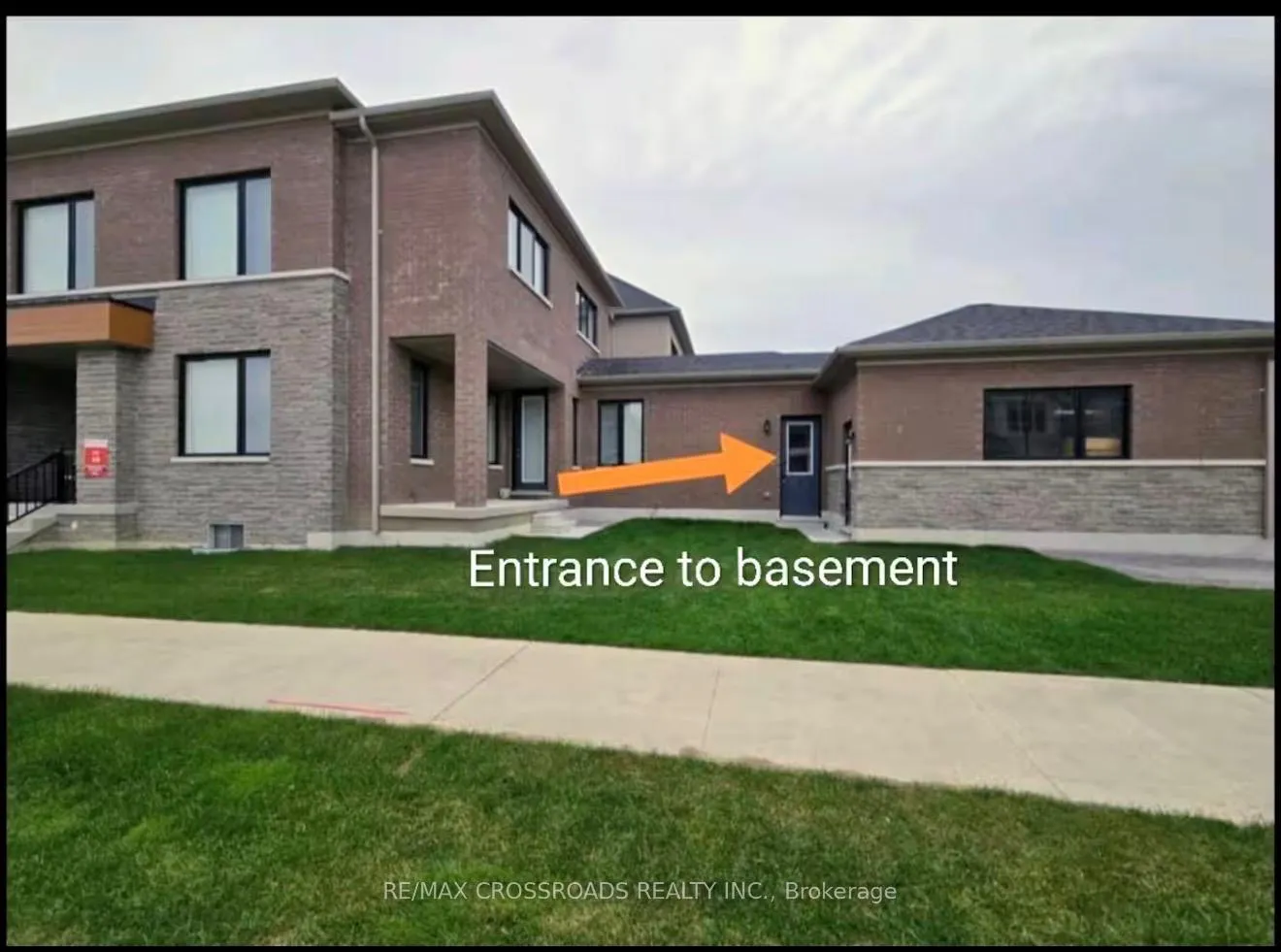 Photo 3 of 9 Albert Newell Drive, Markham, Cornell — HOMEH