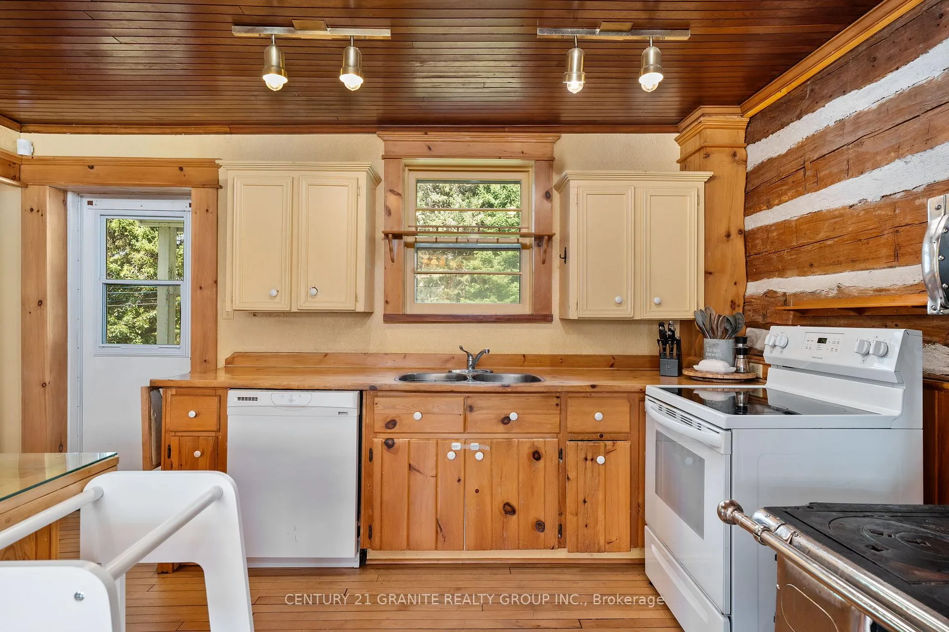 Photo 11 of 400 Old 127, South Algonquin — HOMEH