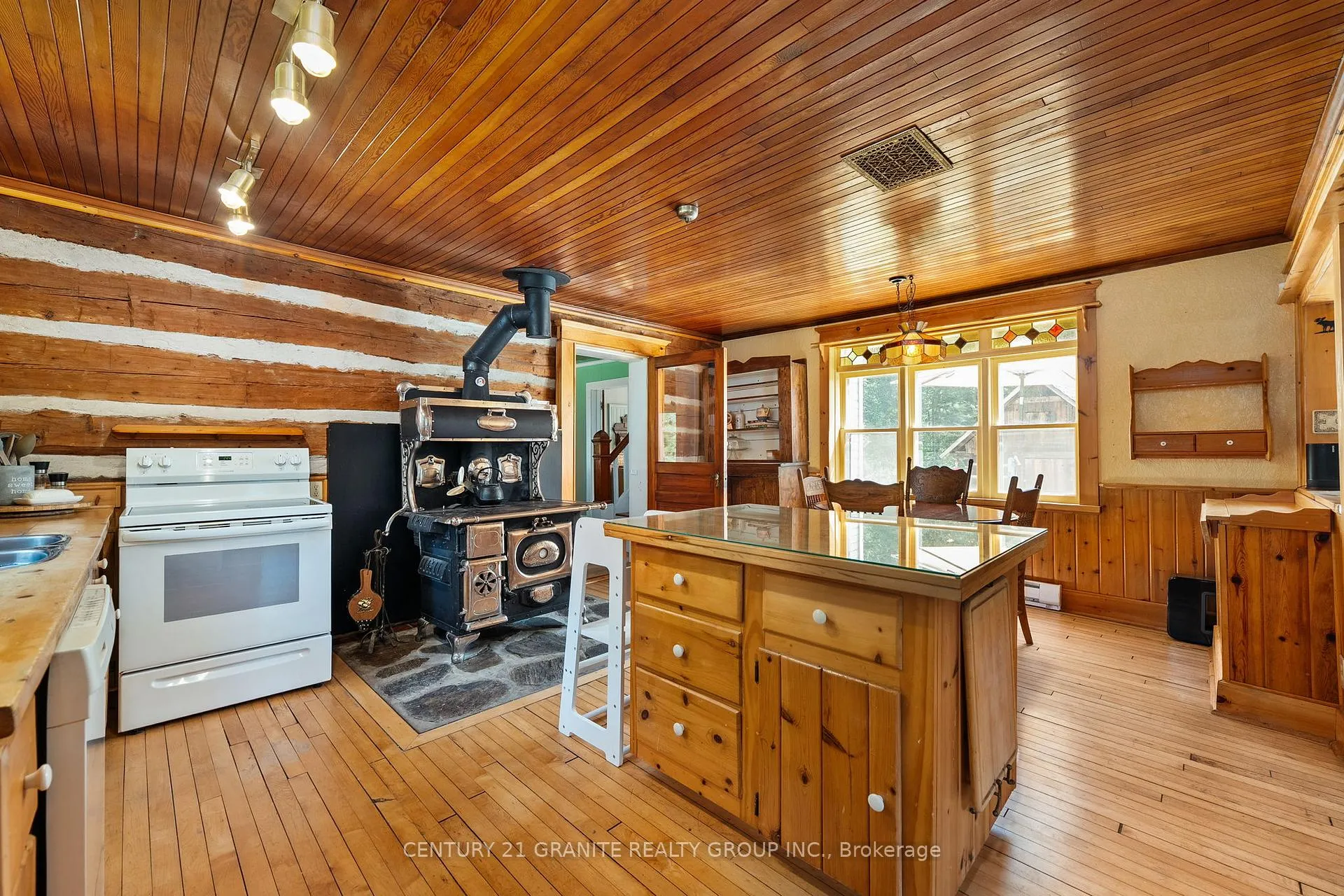 Photo 13 of 400 Old 127, South Algonquin — HOMEH