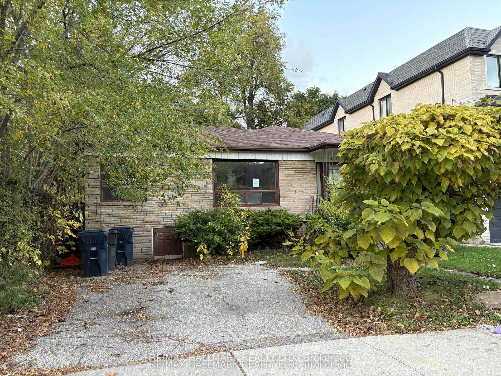 Photo 1 of 146 Bannockburn Avenue, Toronto, Bedford Park-Nortown — HOMEH