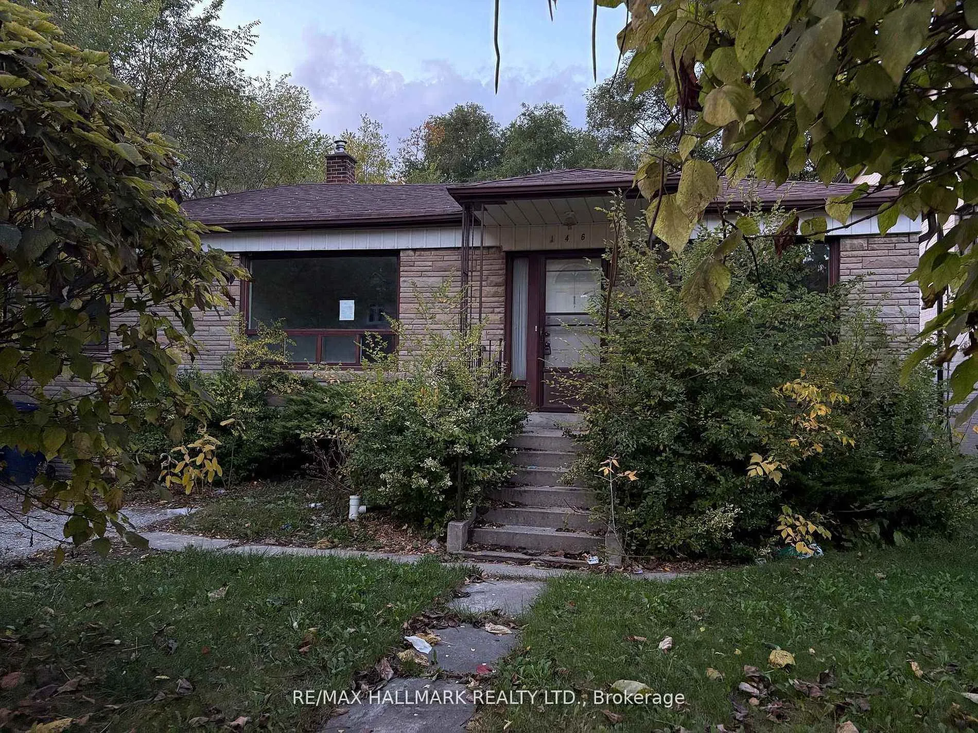 Photo 2 of 146 Bannockburn Avenue, Toronto, Bedford Park-Nortown — HOMEH