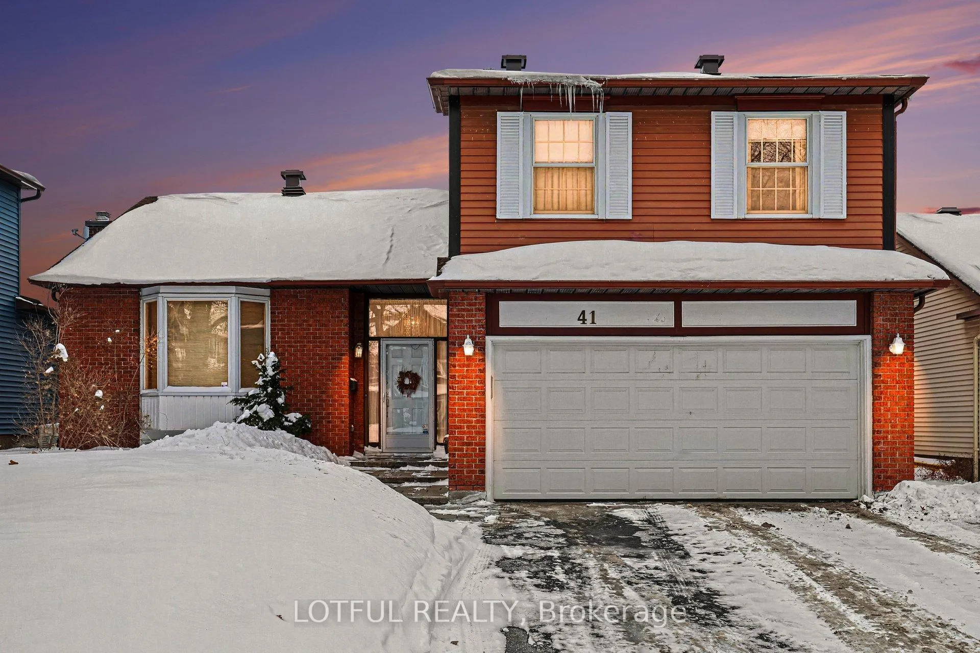 Front of 41 Pattermead Crescent