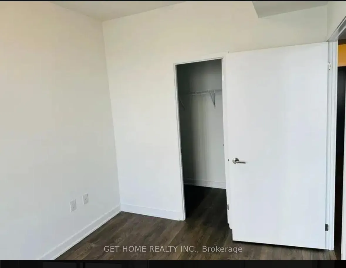 Photo 7 of Unit 1515, 10 Honeycrisp Crescent, Vaughan, Vaughan Corporate Centre — HOMEH