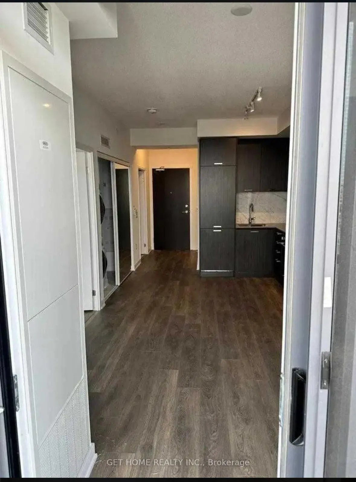 Photo 8 of Unit 1515, 10 Honeycrisp Crescent, Vaughan, Vaughan Corporate Centre — HOMEH