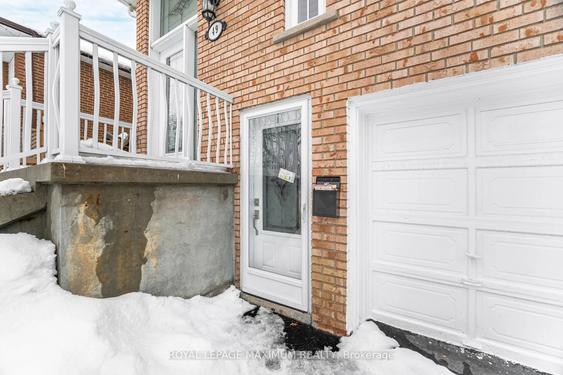 Photo 10 of 49 Jade Crescent, Brampton, Northgate — HOMEH