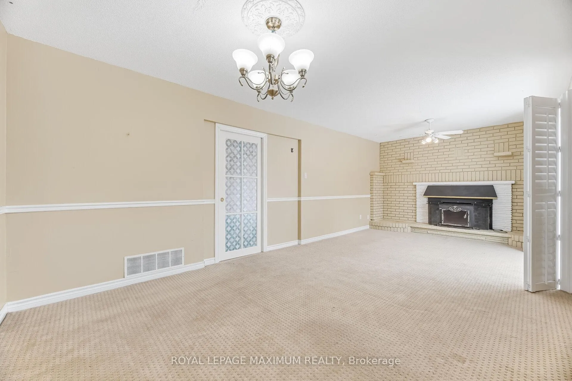 Photo 15 of 49 Jade Crescent, Brampton, Northgate — HOMEH