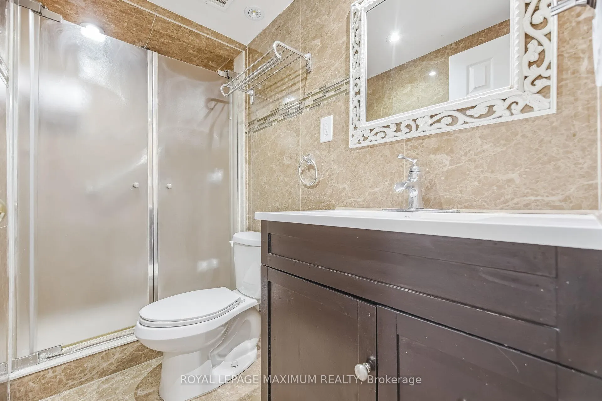 Photo 22 of 49 Jade Crescent, Brampton, Northgate — HOMEH