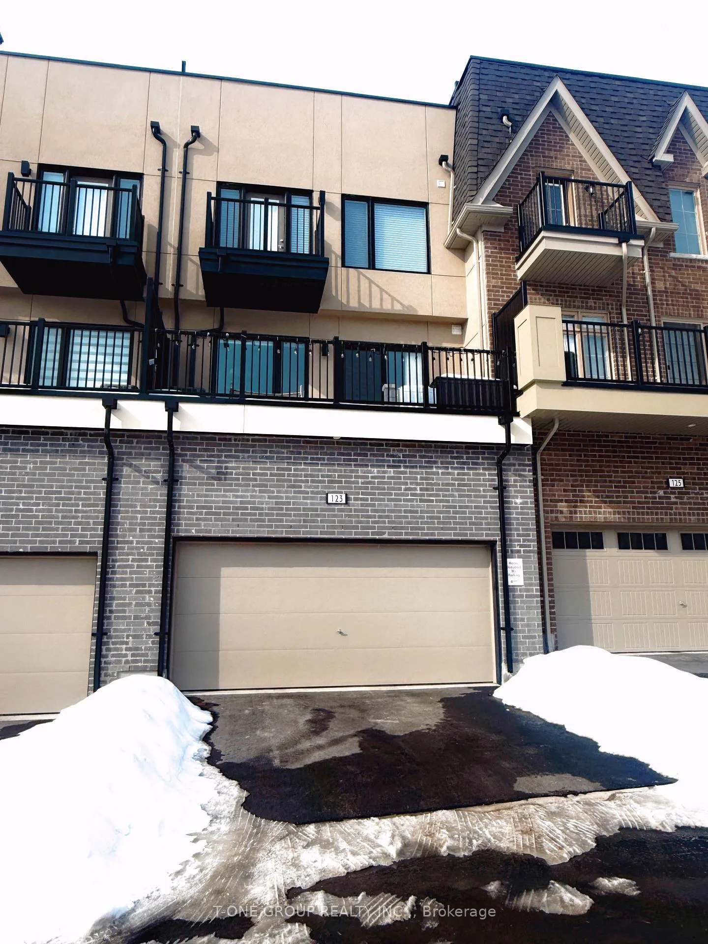 Photo 2 of 123 Yorkton Boulevard, Markham, Angus Glen — HOMEH