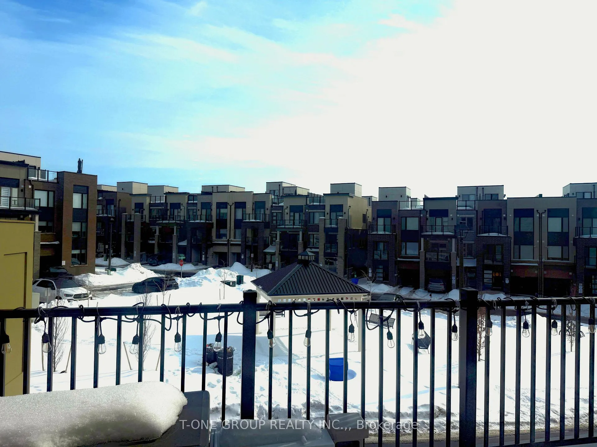 Photo 3 of 123 Yorkton Boulevard, Markham, Angus Glen — HOMEH