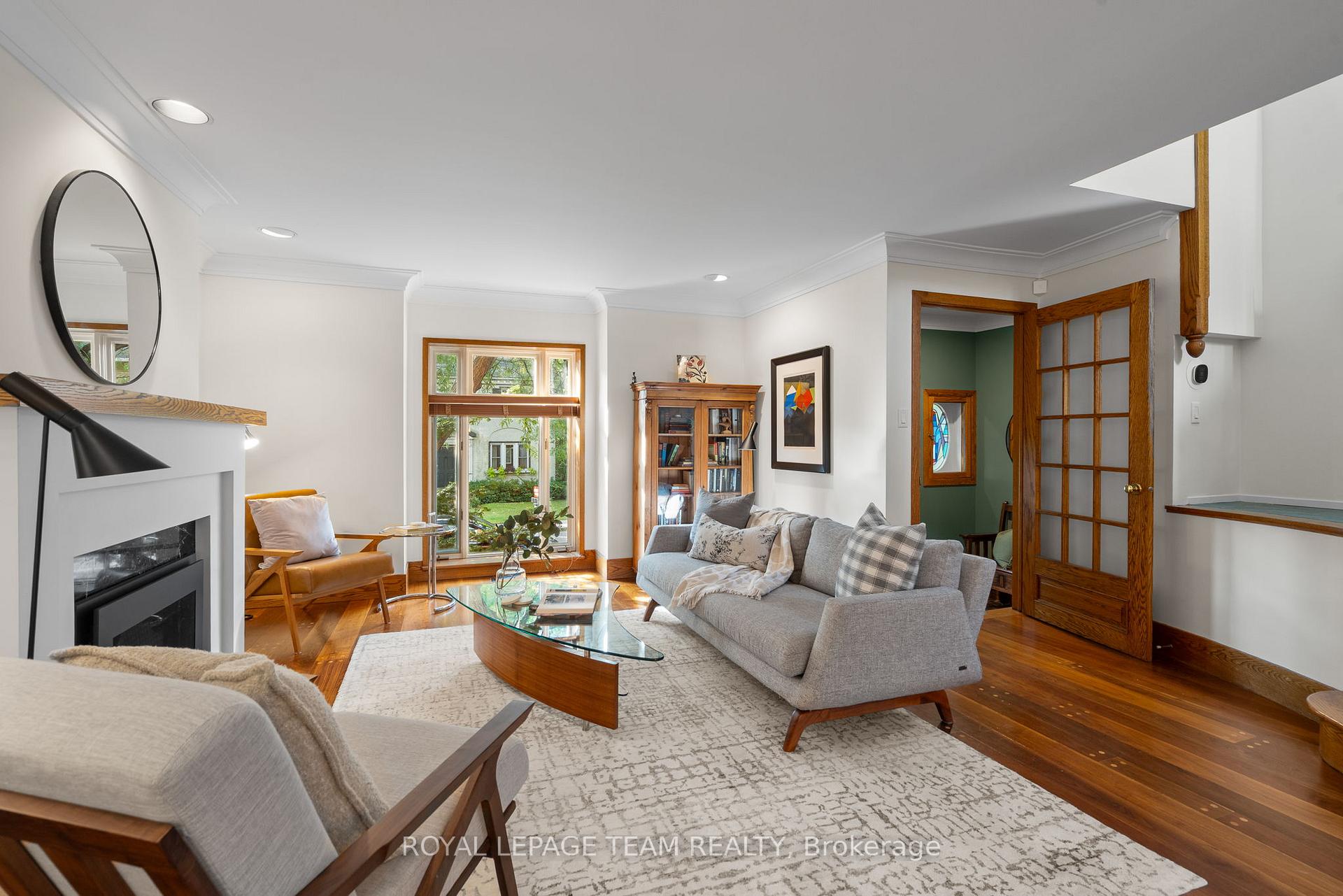 Photo 7 of Unit A, 595 Besserer Street, Ottawa, Sandy Hill — HOMEH