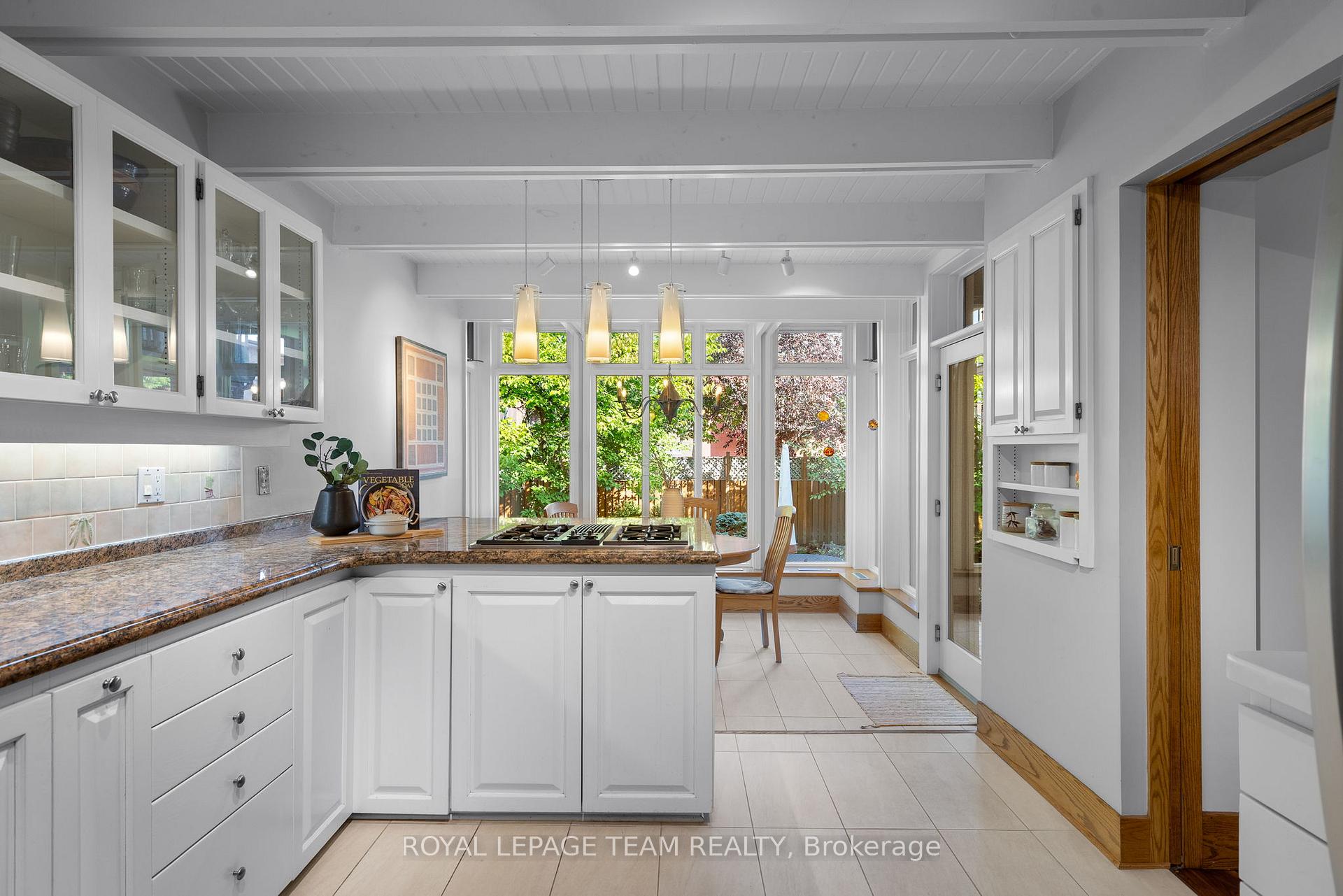 Photo 16 of Unit A, 595 Besserer Street, Ottawa, Sandy Hill — HOMEH