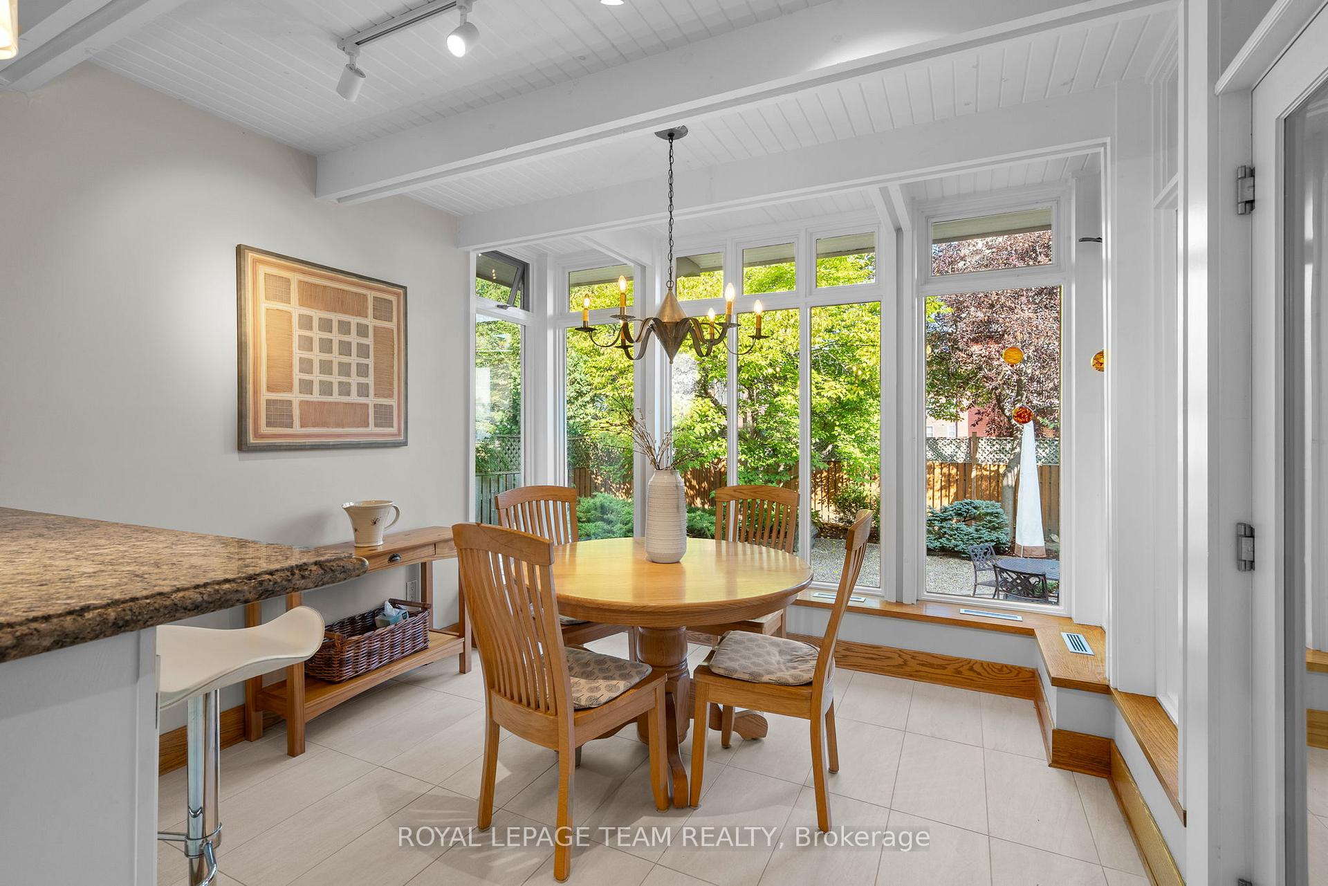 Photo 17 of Unit A, 595 Besserer Street, Ottawa, Sandy Hill — HOMEH