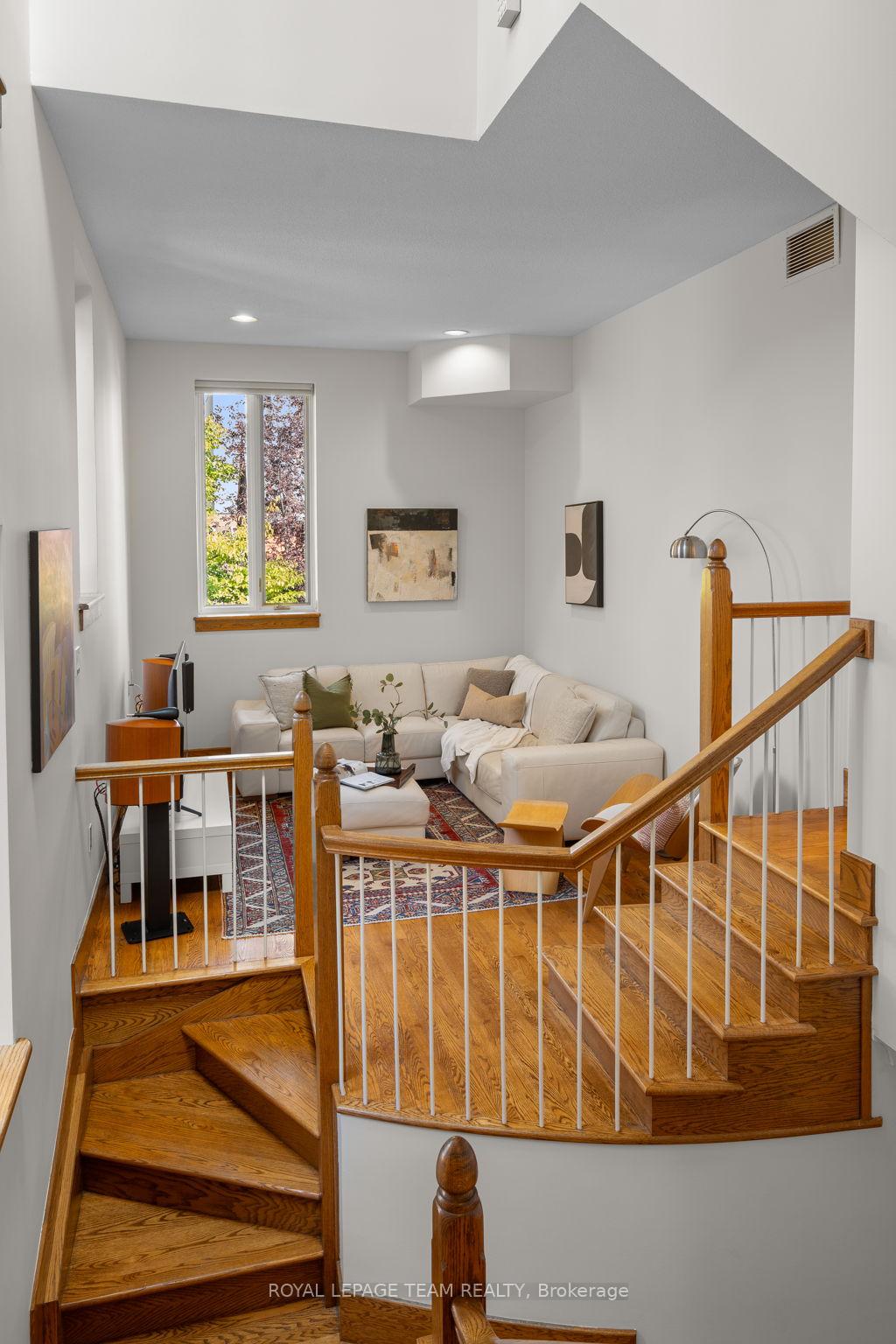 Photo 24 of Unit A, 595 Besserer Street, Ottawa, Sandy Hill — HOMEH