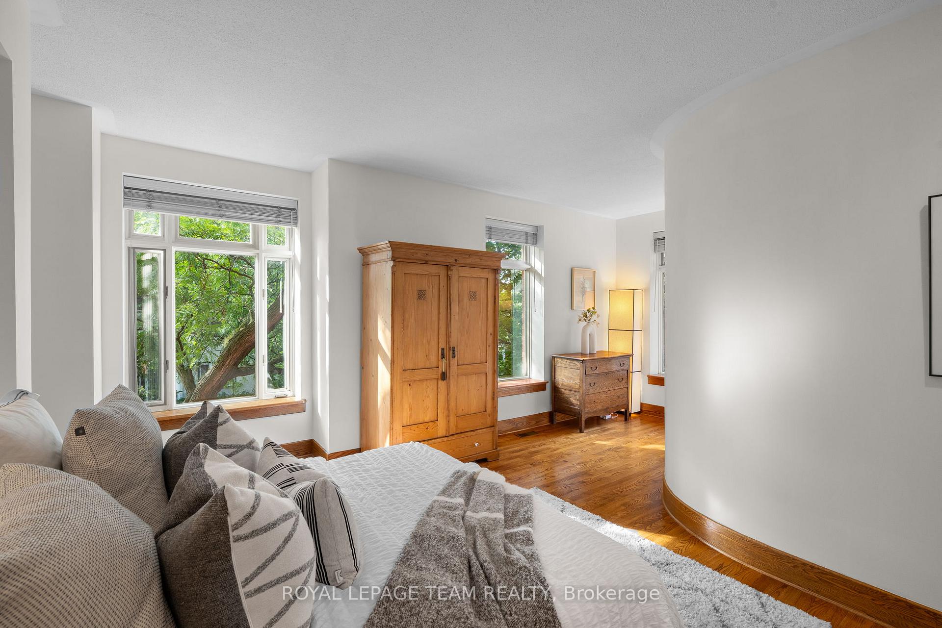 Photo 27 of Unit A, 595 Besserer Street, Ottawa, Sandy Hill — HOMEH