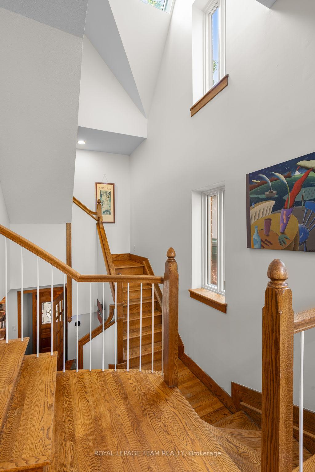 Photo 33 of Unit A, 595 Besserer Street, Ottawa, Sandy Hill — HOMEH