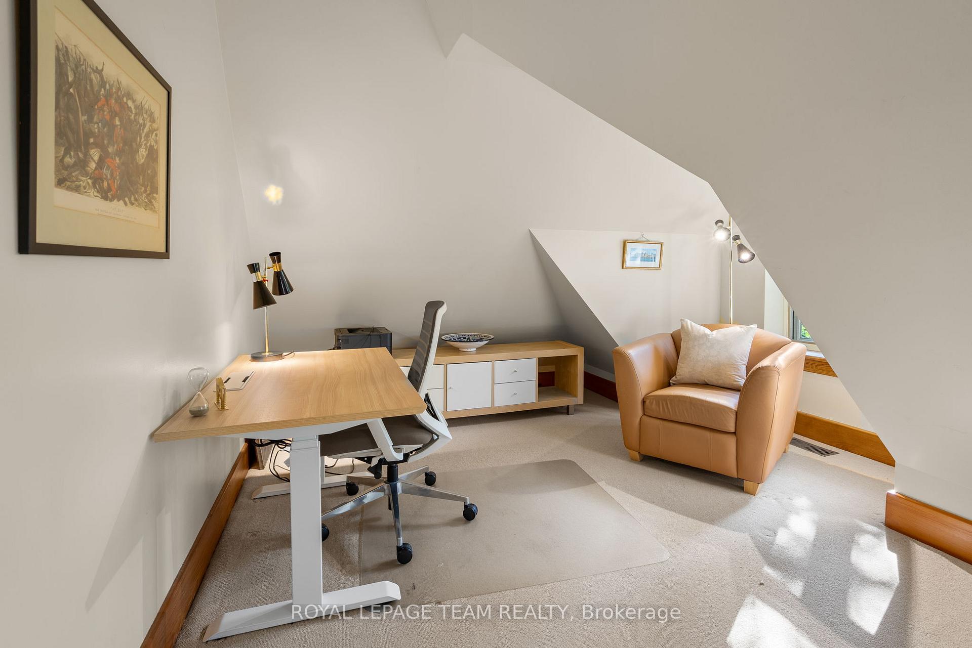 Photo 37 of Unit A, 595 Besserer Street, Ottawa, Sandy Hill — HOMEH