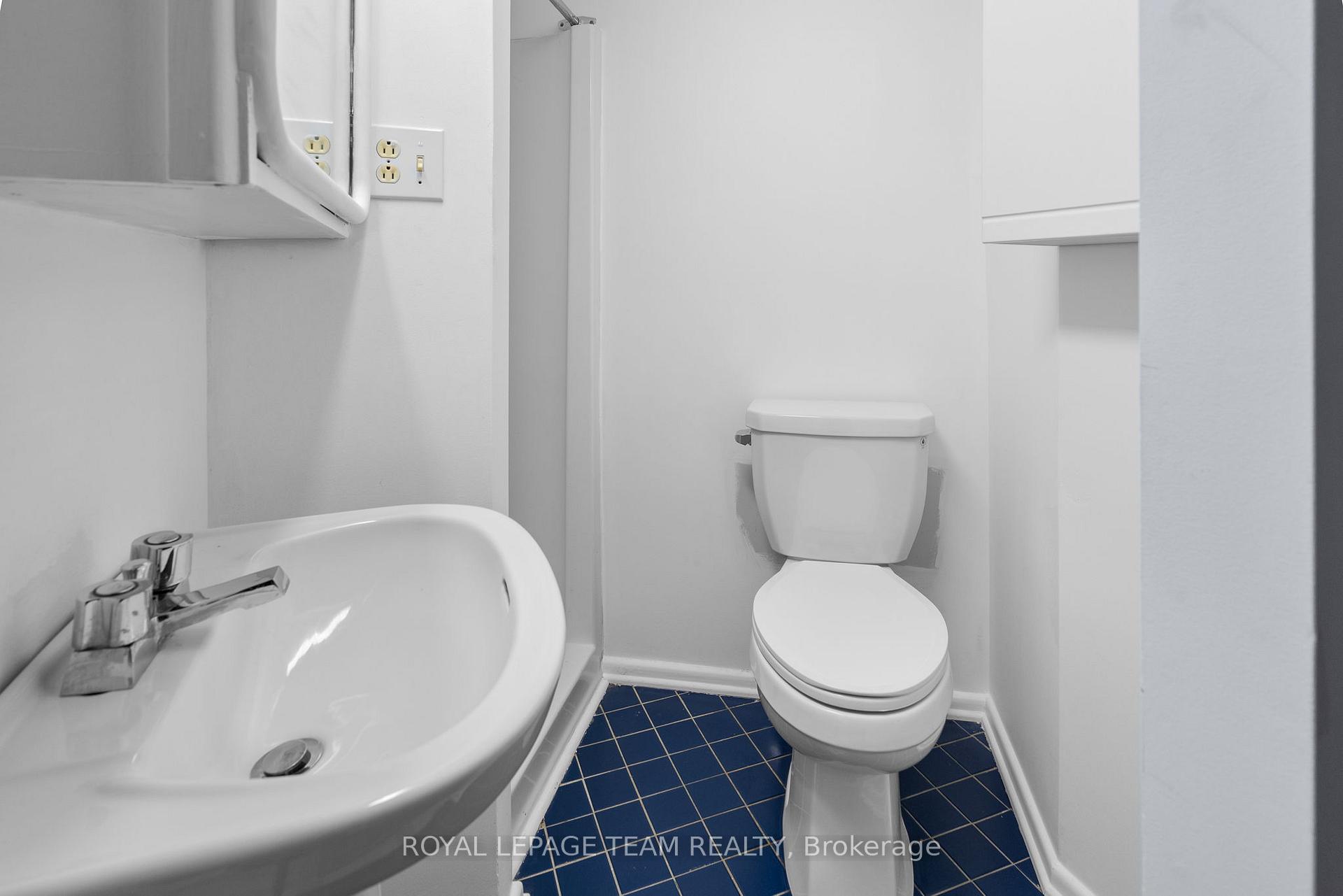 Photo 43 of Unit A, 595 Besserer Street, Ottawa, Sandy Hill — HOMEH