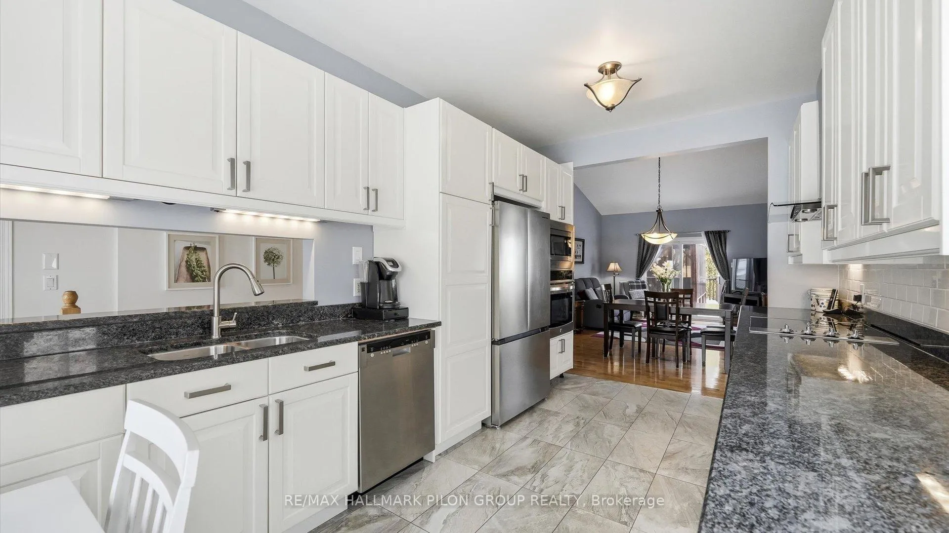 Photo 6 of 303 Rustic Hills Crescent, Ottawa, Springridge/East Village — HOMEH