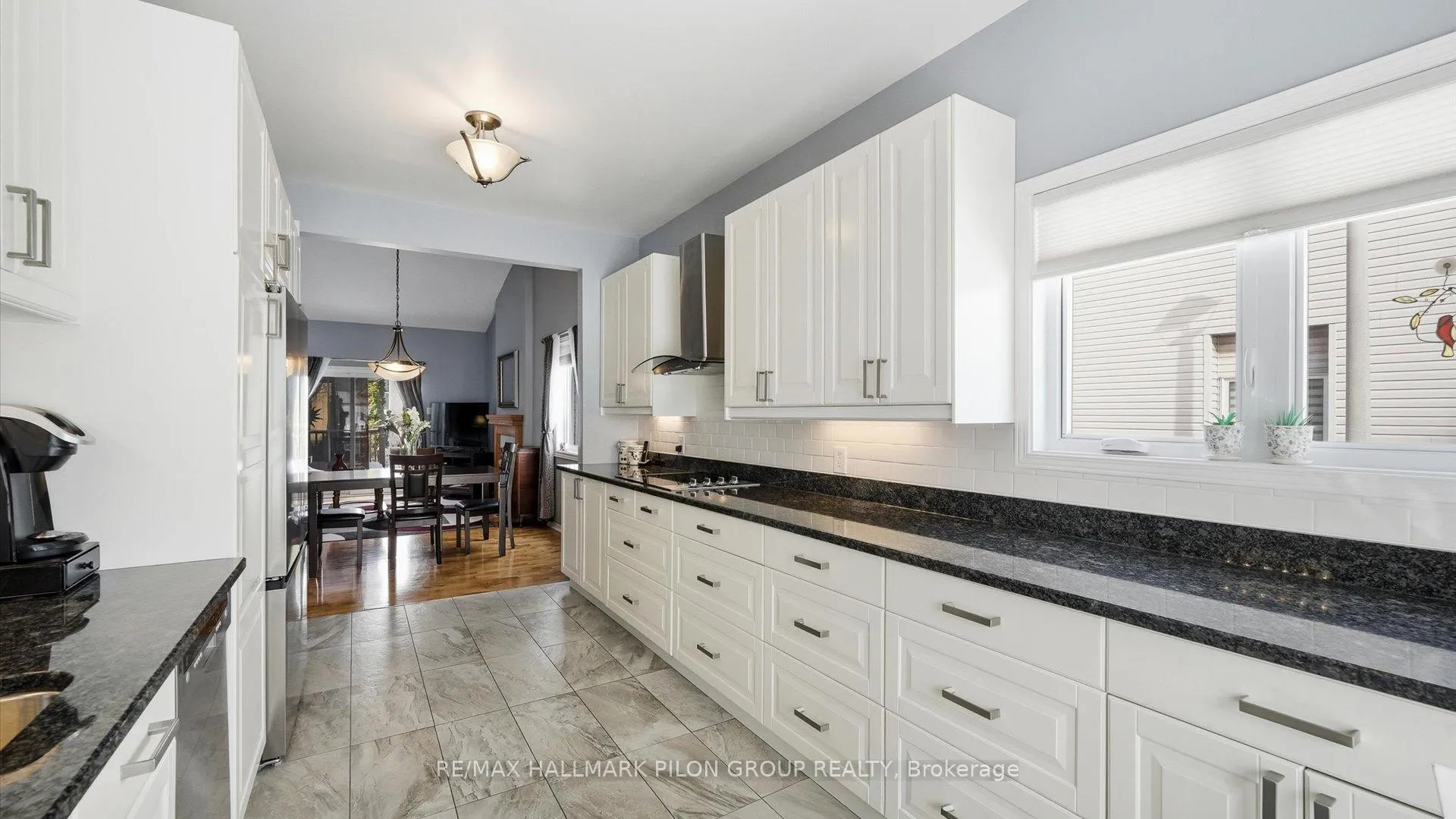 Photo 7 of 303 Rustic Hills Crescent, Ottawa, Springridge/East Village — HOMEH
