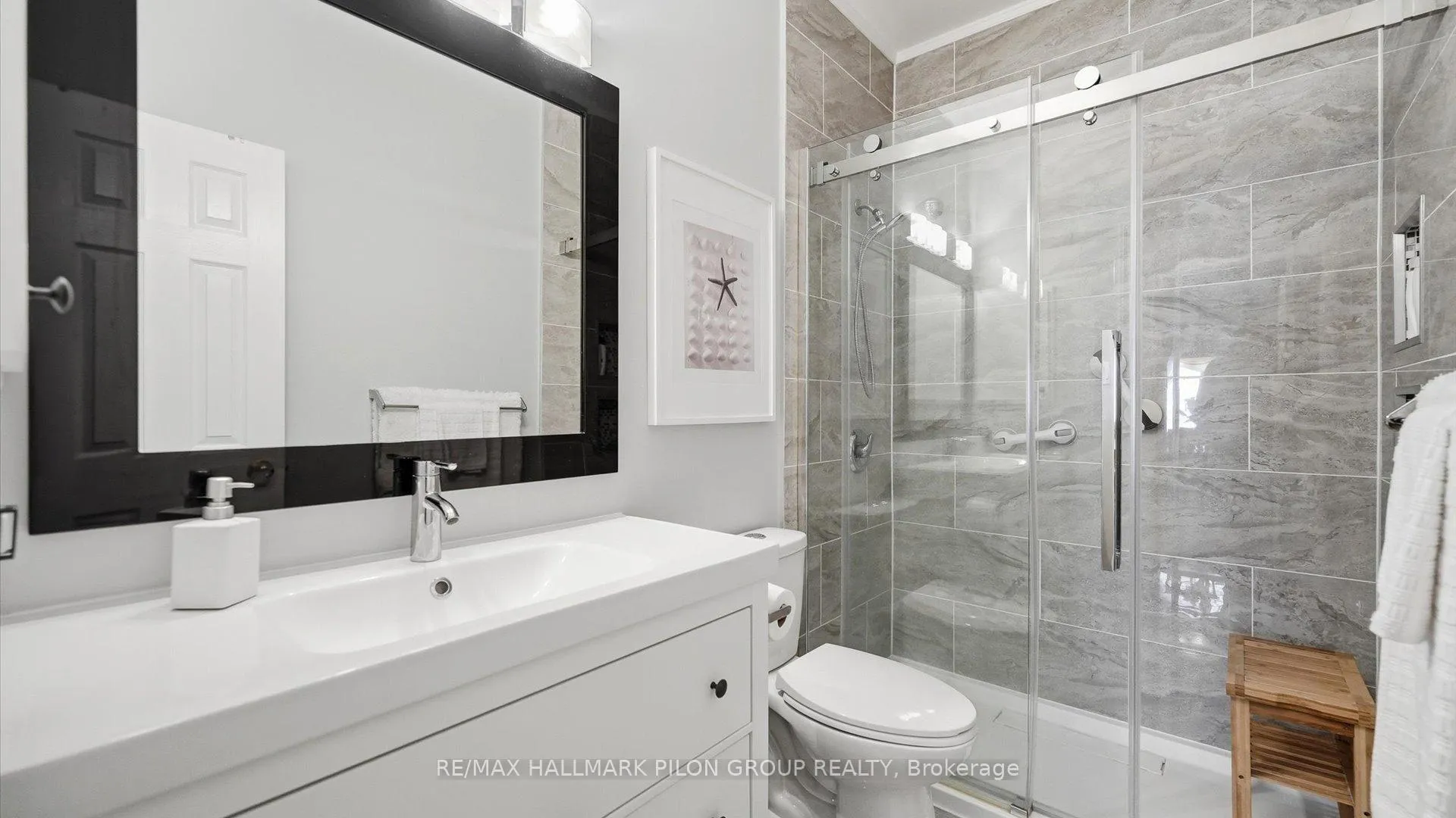 Photo 11 of 303 Rustic Hills Crescent, Ottawa, Springridge/East Village — HOMEH