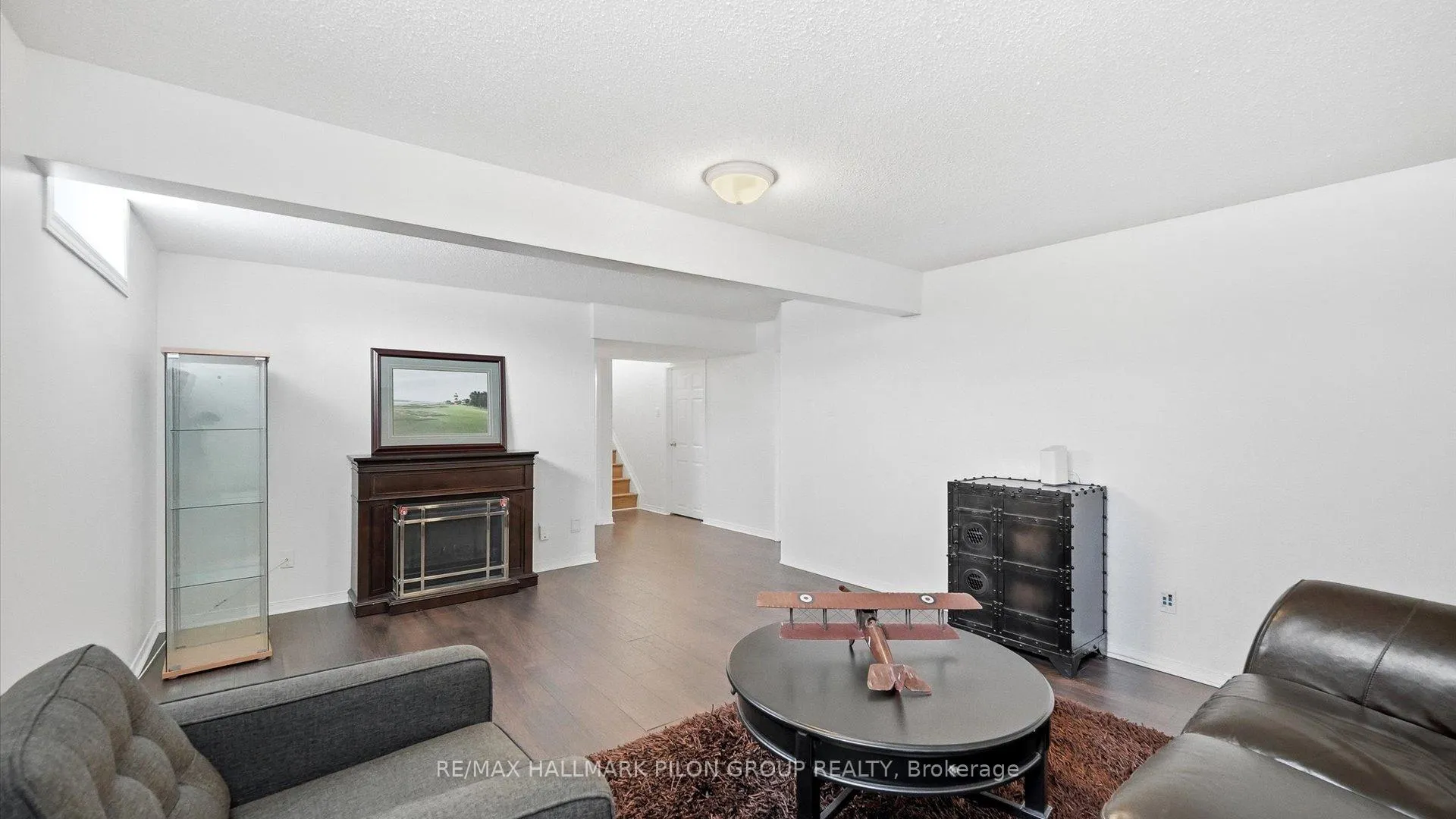 Photo 13 of 303 Rustic Hills Crescent, Ottawa, Springridge/East Village — HOMEH