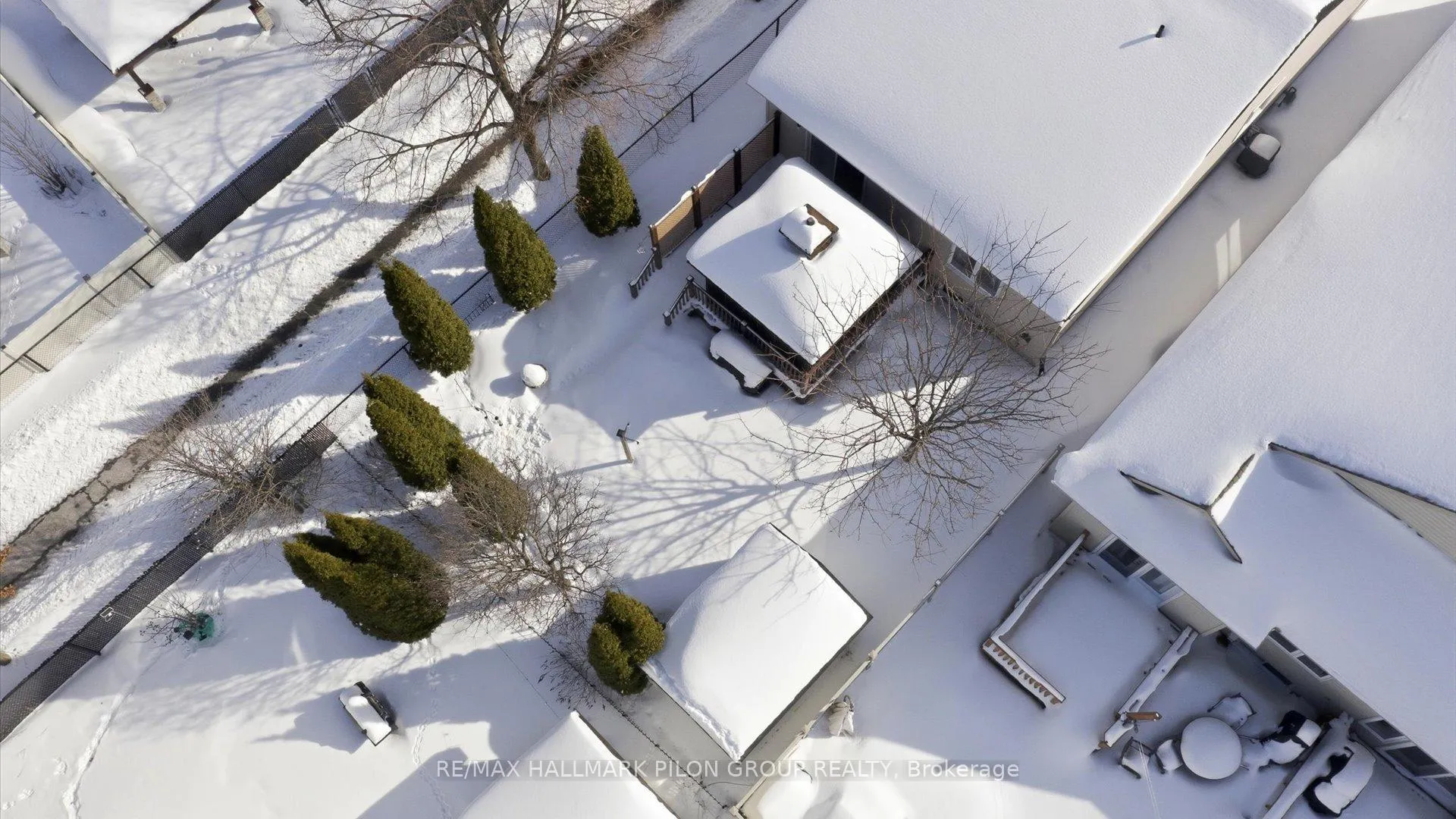 Photo 18 of 303 Rustic Hills Crescent, Ottawa, Springridge/East Village — HOMEH