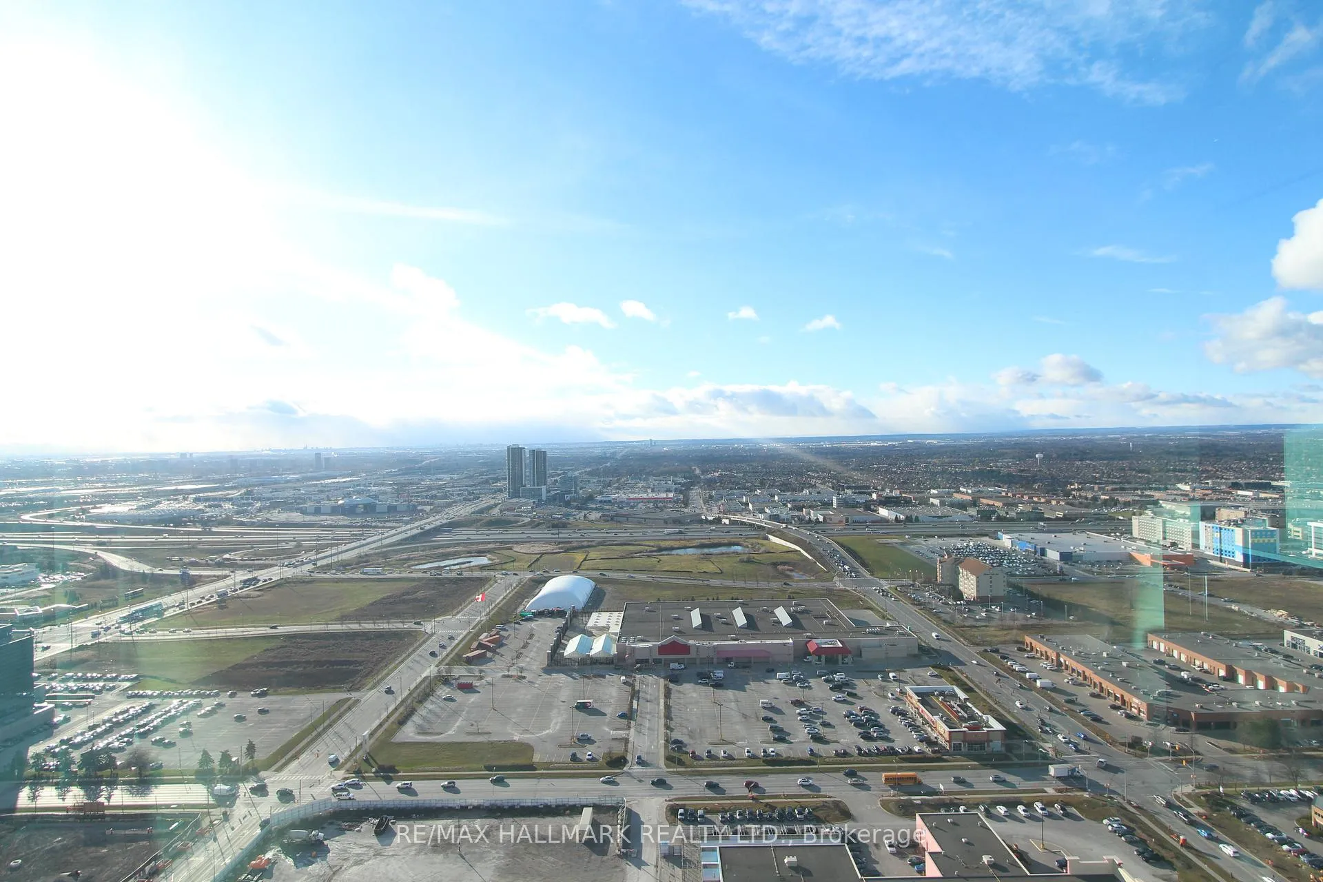 Photo 14 of Unit 4009, 5 Buttermill Avenue, Vaughan, Vaughan Corporate Centre — HOMEH
