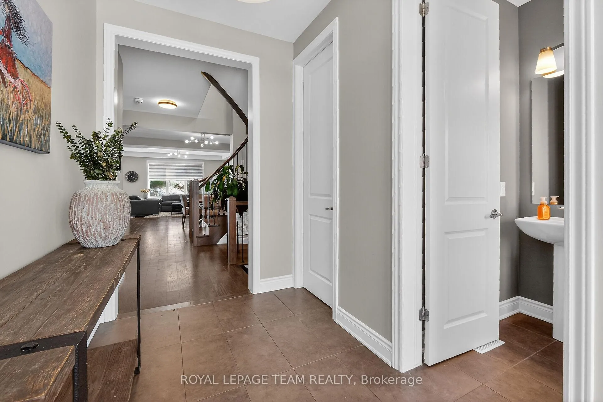Photo 3 of 326 Eucalyptus Circle, Ottawa, Stittsville (North) — HOMEH
