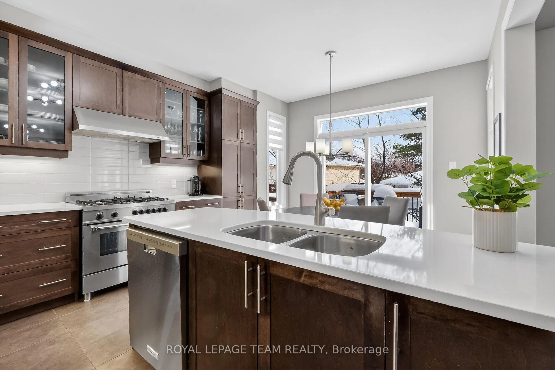 Photo 9 of 326 Eucalyptus Circle, Ottawa, Stittsville (North) — HOMEH